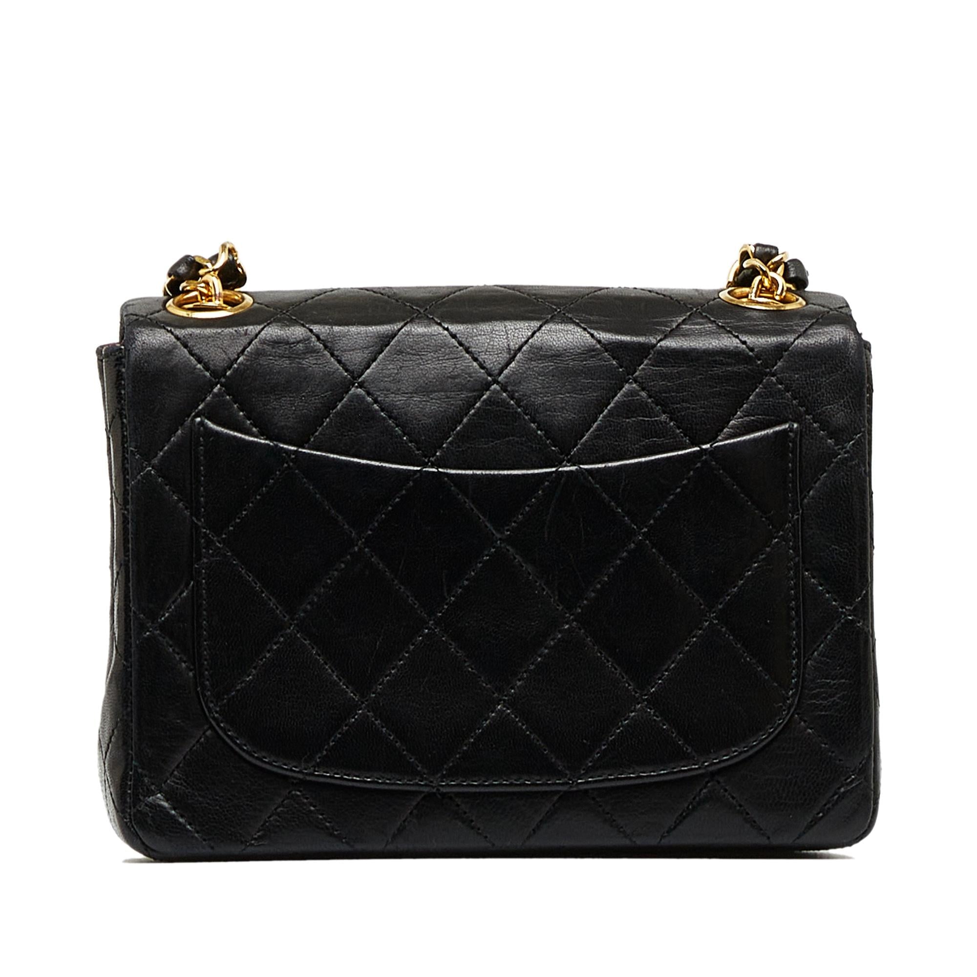 Chanel Mini Classic Lambskin Square Flap (SHG-lnKMMQ)