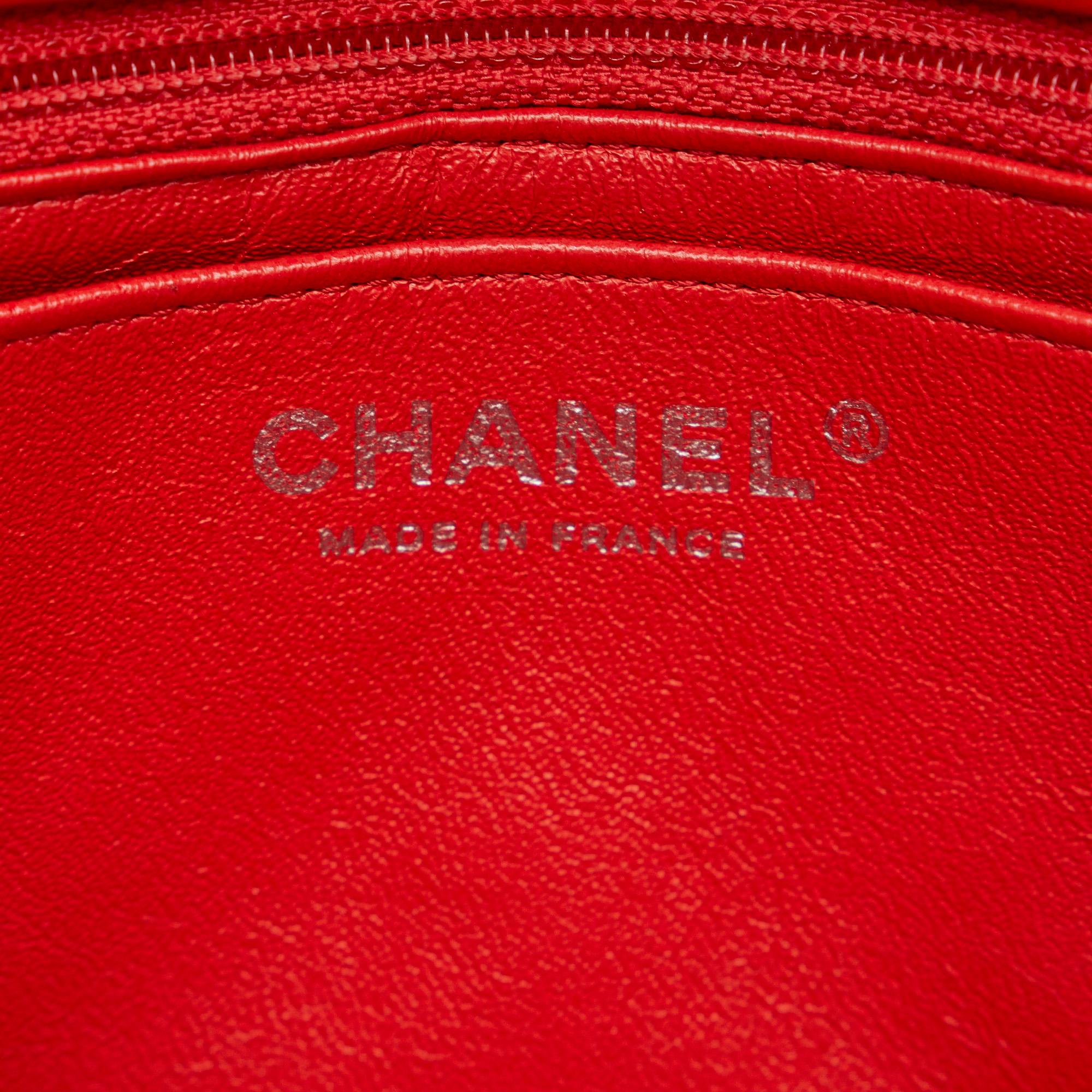 Chanel Mini Classic Lambskin Square Flap (SHG-VHJm9x)