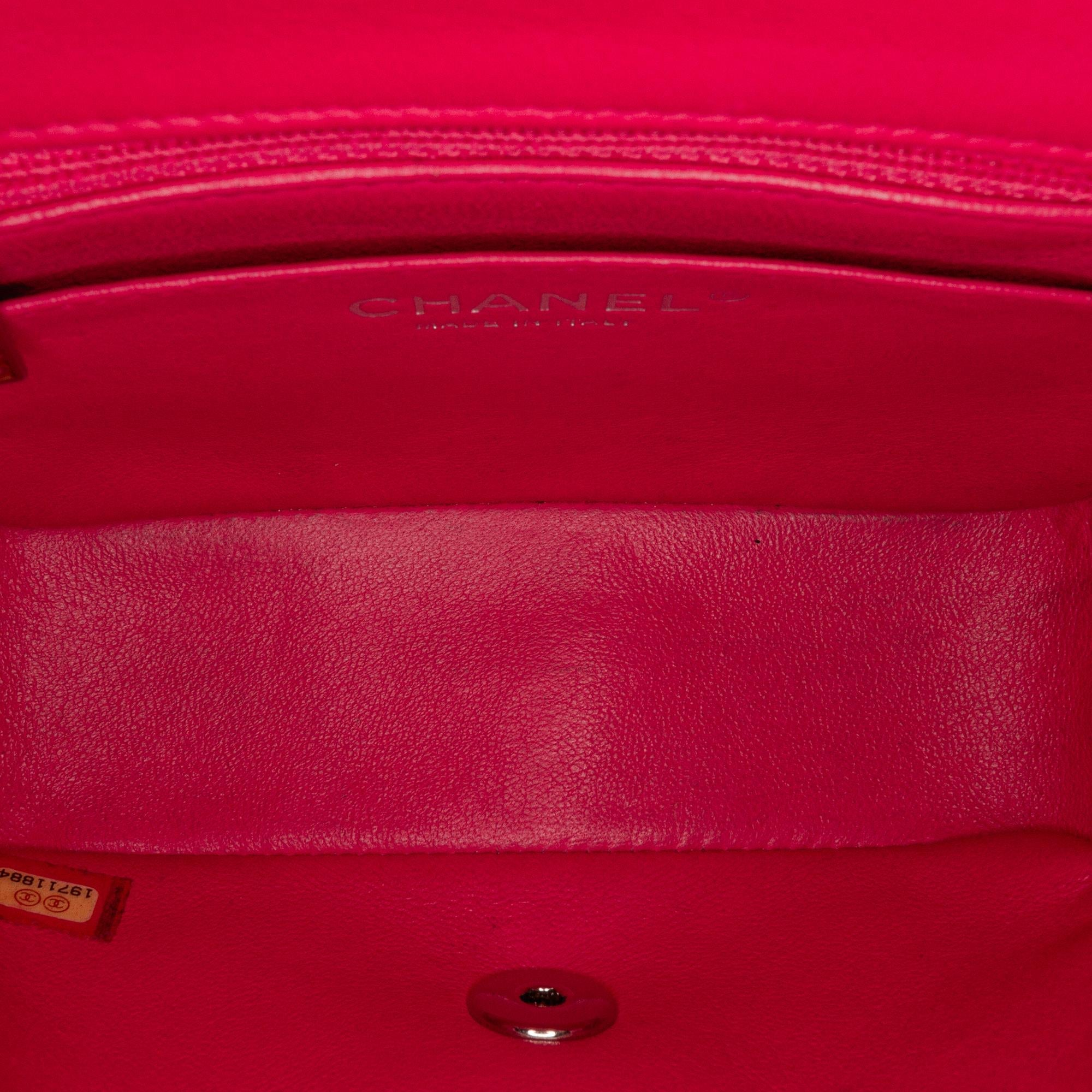 Chanel Mini Classic Lambskin Square Flap (SHG-7URREH)