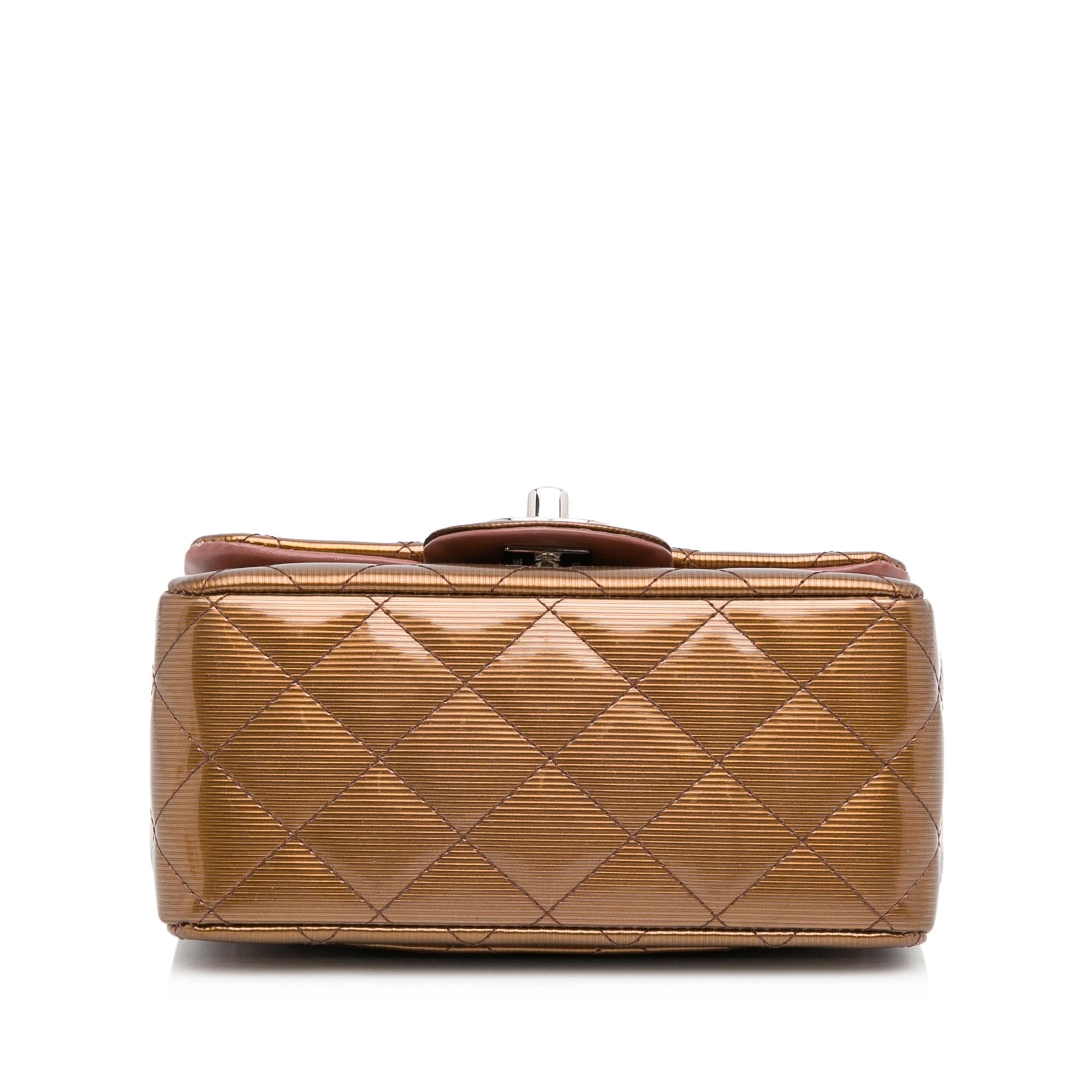 Chanel Mini Classic Square Patent Single Flap (SHG-nmtI7p)