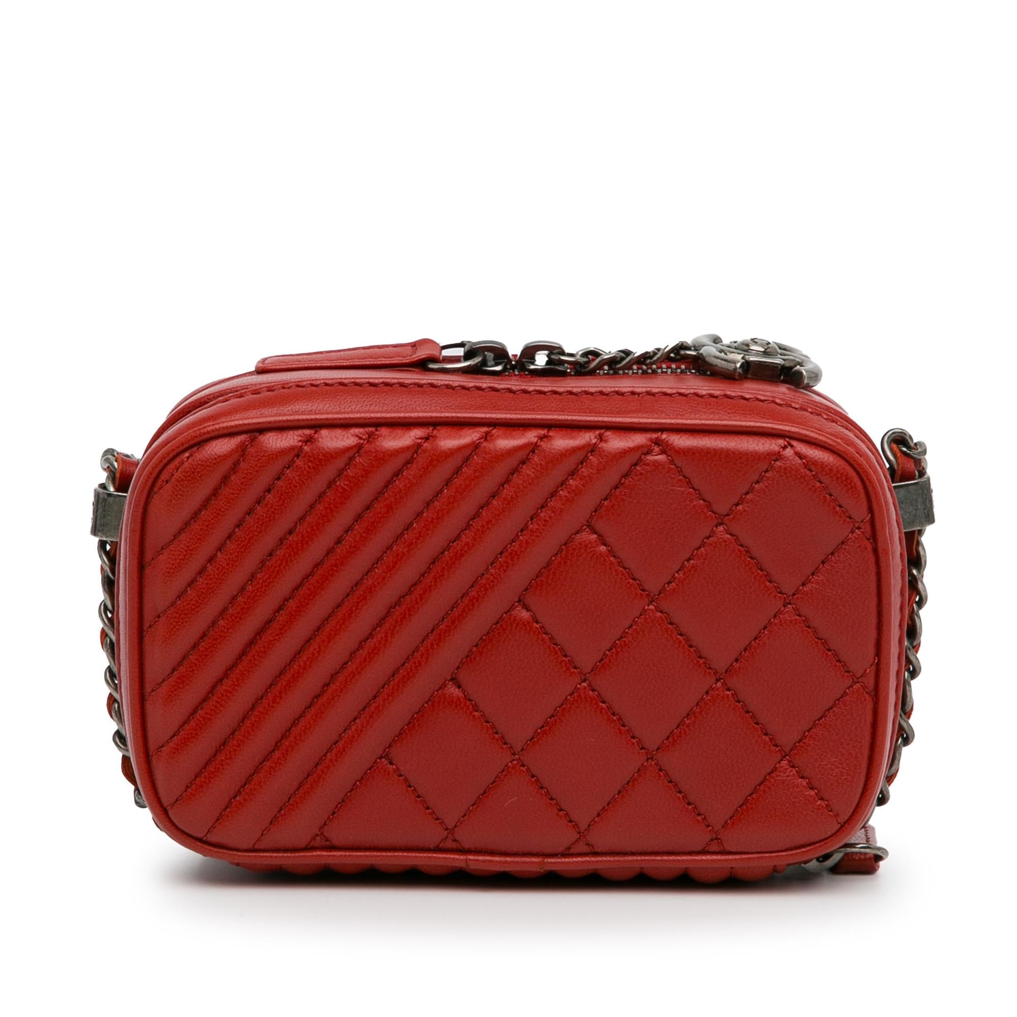 Chanel Mini Coco Boy Camera Bag (SHG-qdlenn)