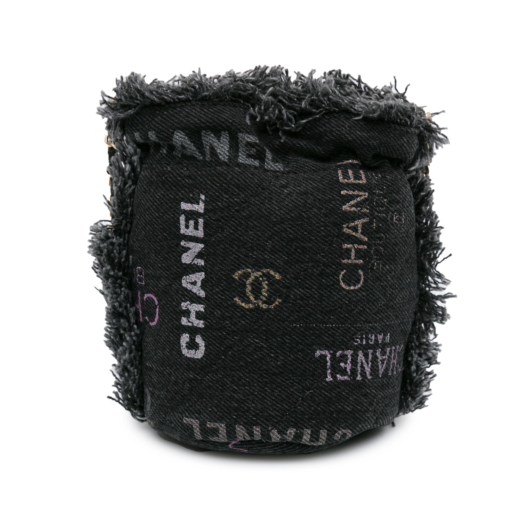 Chanel Mini Denim Mood Bucket with Chain (SHG-B4ElfD)