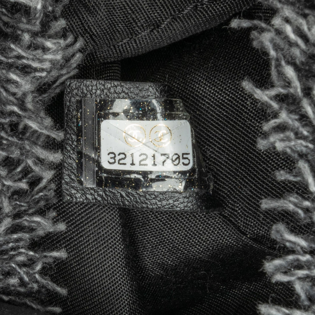 Chanel Mini Denim Mood Bucket with Chain (SHG-B4ElfD)