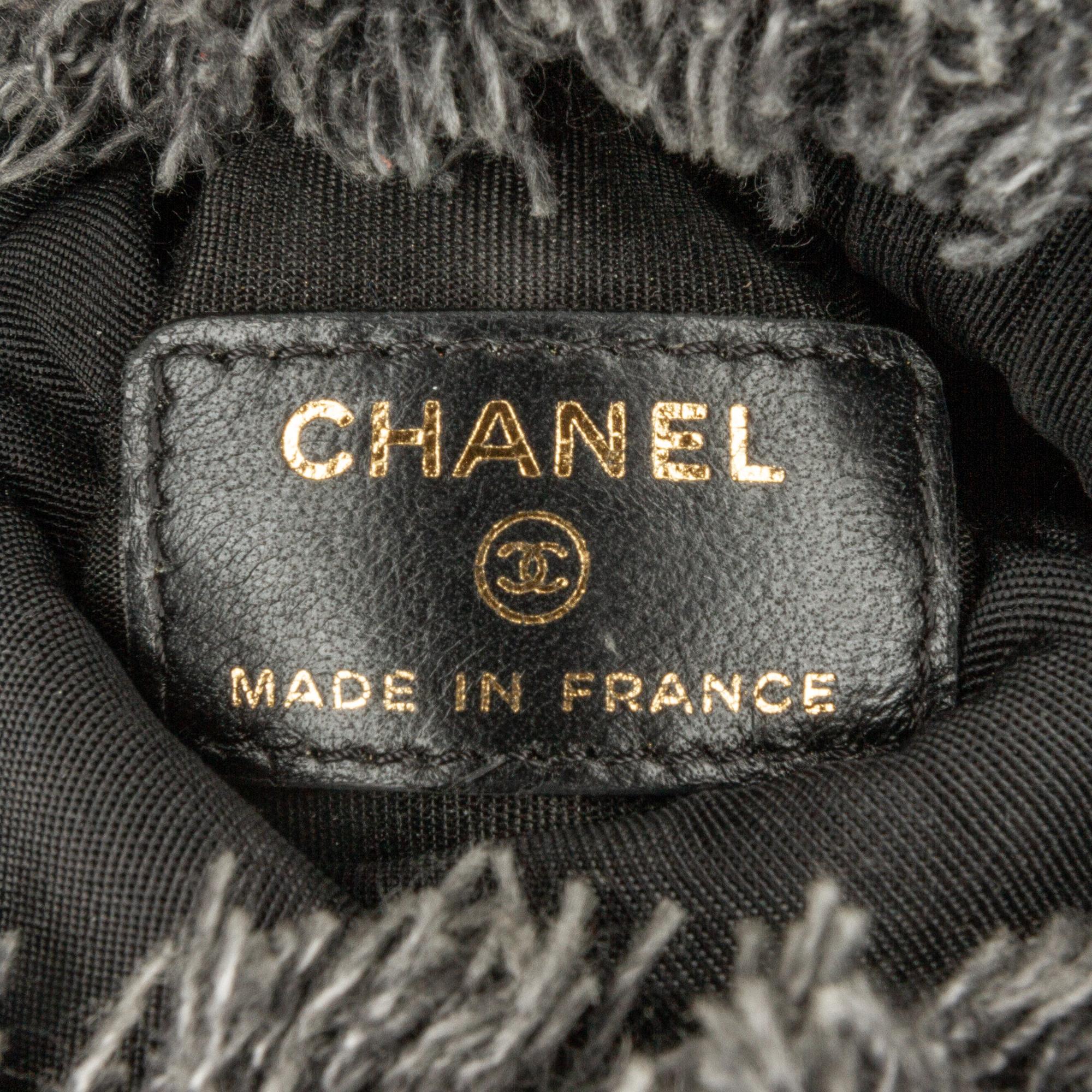 Chanel Mini Denim Mood Bucket with Chain (SHG-1oNNTU)