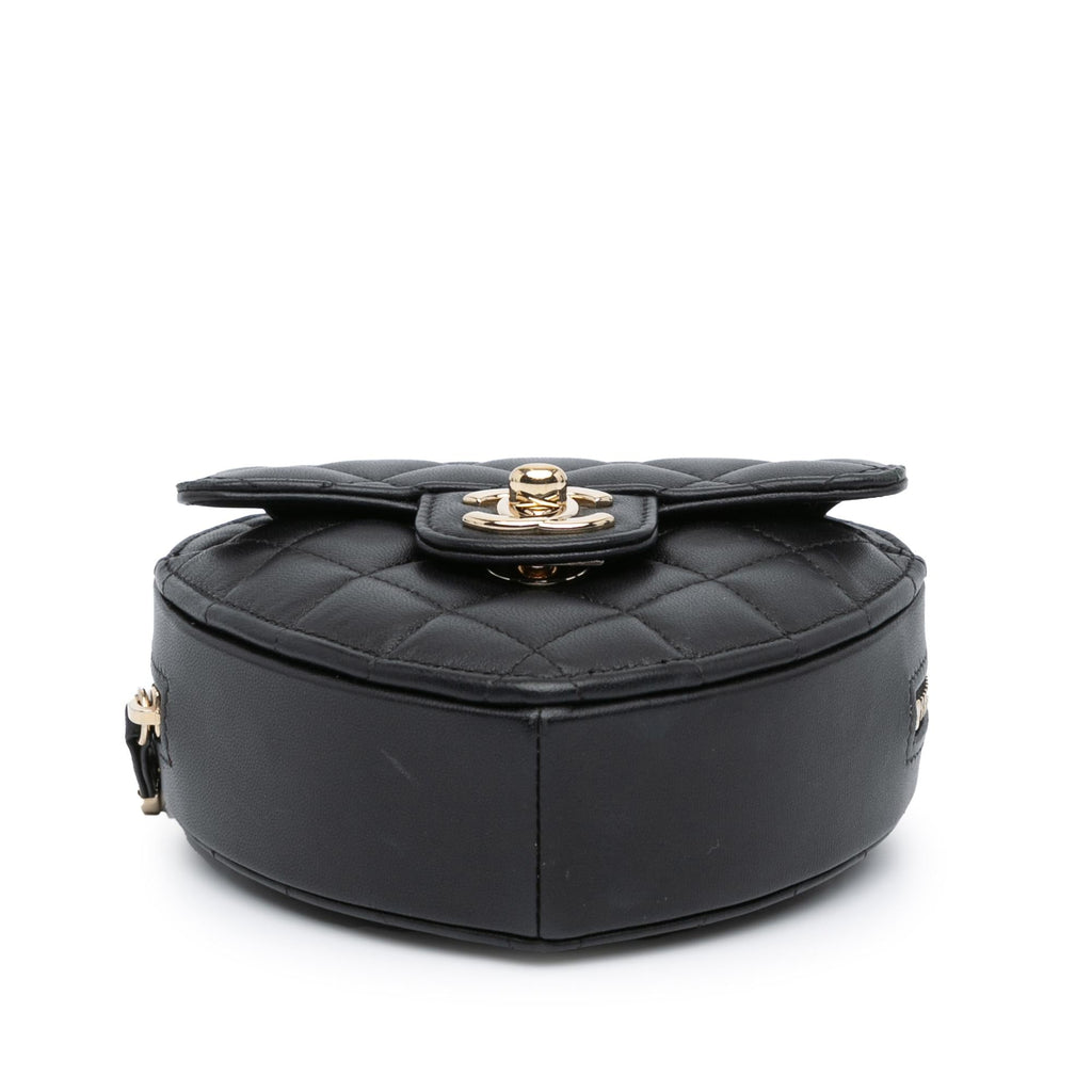 Chanel Mini Lambskin CC in Love Heart Crossbody (SHG-7YuAtF)