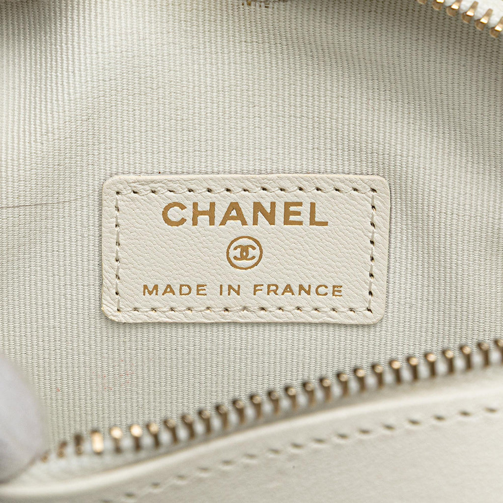 Chanel Mini Lambskin CC in Love Heart Crossbody