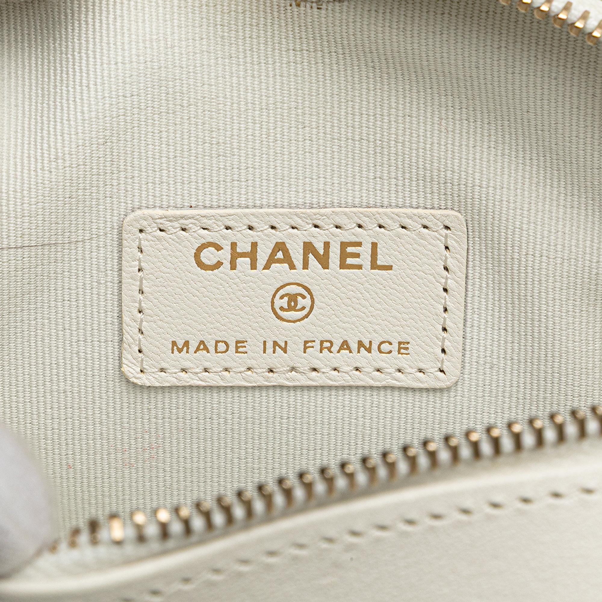 Chanel Mini Lambskin CC in Love Heart Crossbody