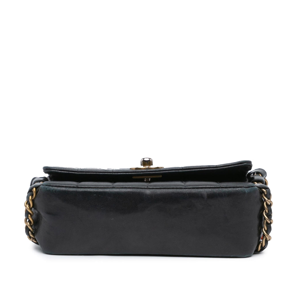 Chanel Mini Lambskin Choco Bar Chain Charms Flap (SHG-fLjuBx)