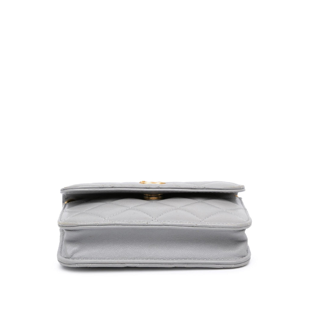 Chanel Mini Lambskin Pearl Crush Clutch On Chain (SHG-rpWY7l)