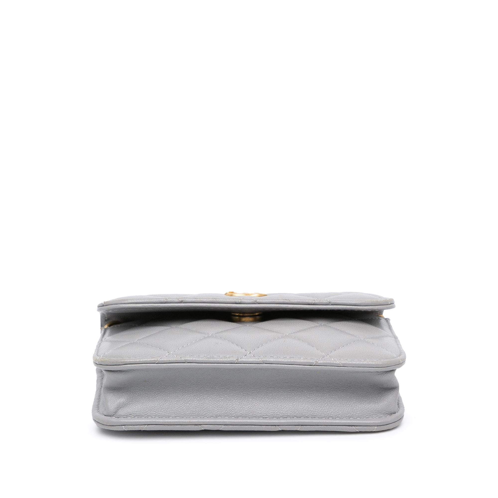Chanel Mini Lambskin Pearl Crush Clutch On Chain (SHG-rpWY7l)