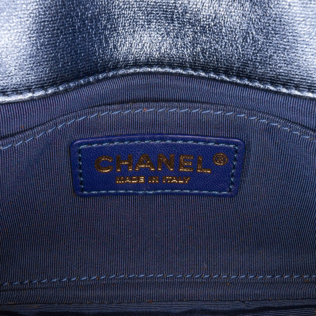 Chanel Mini Metallic Woven Raffia Classic Square Single Flap (SHG-uhzvVf)