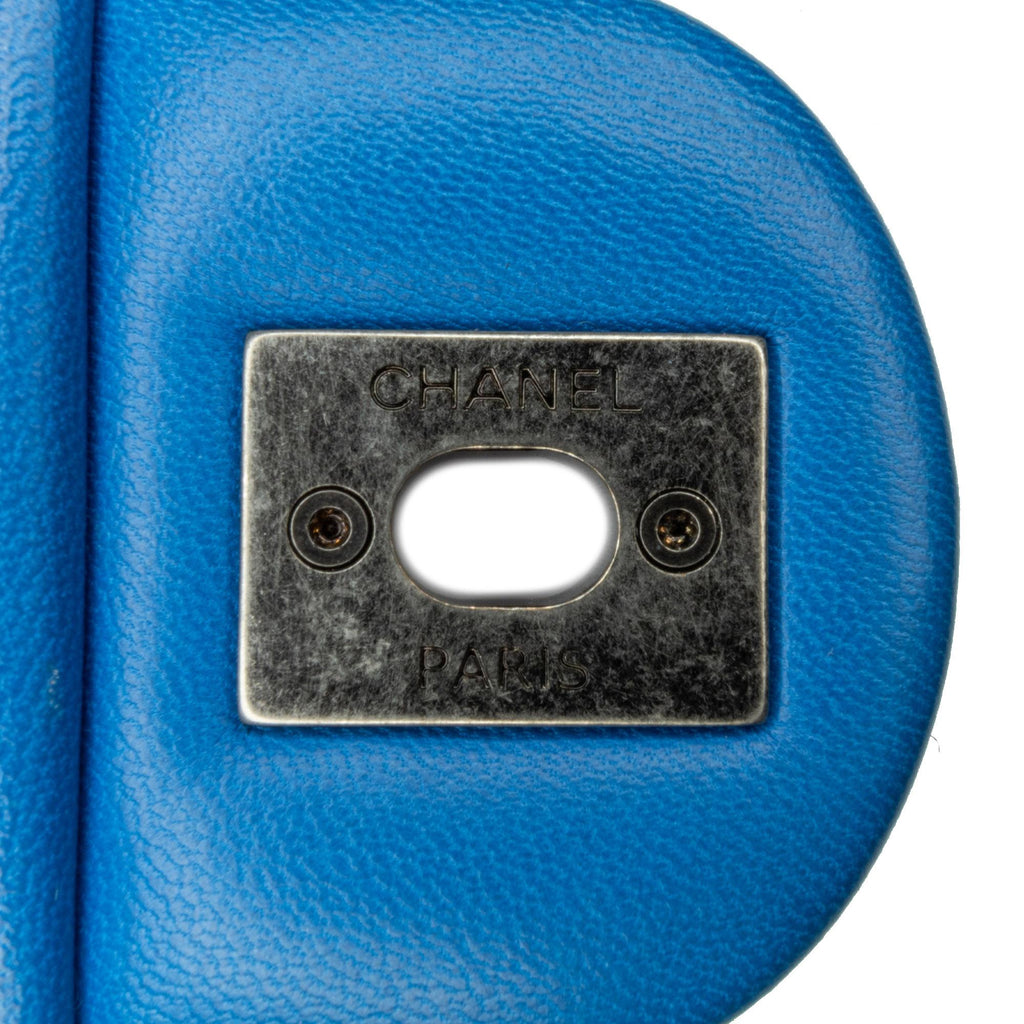 Chanel Mini Microquilted Lambskin Studded CC Flap (SHG-79zs0k)