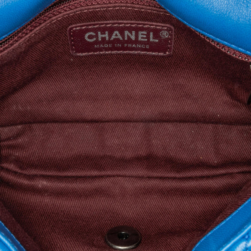 Chanel Mini Microquilted Lambskin Studded CC Flap (SHG-79zs0k)