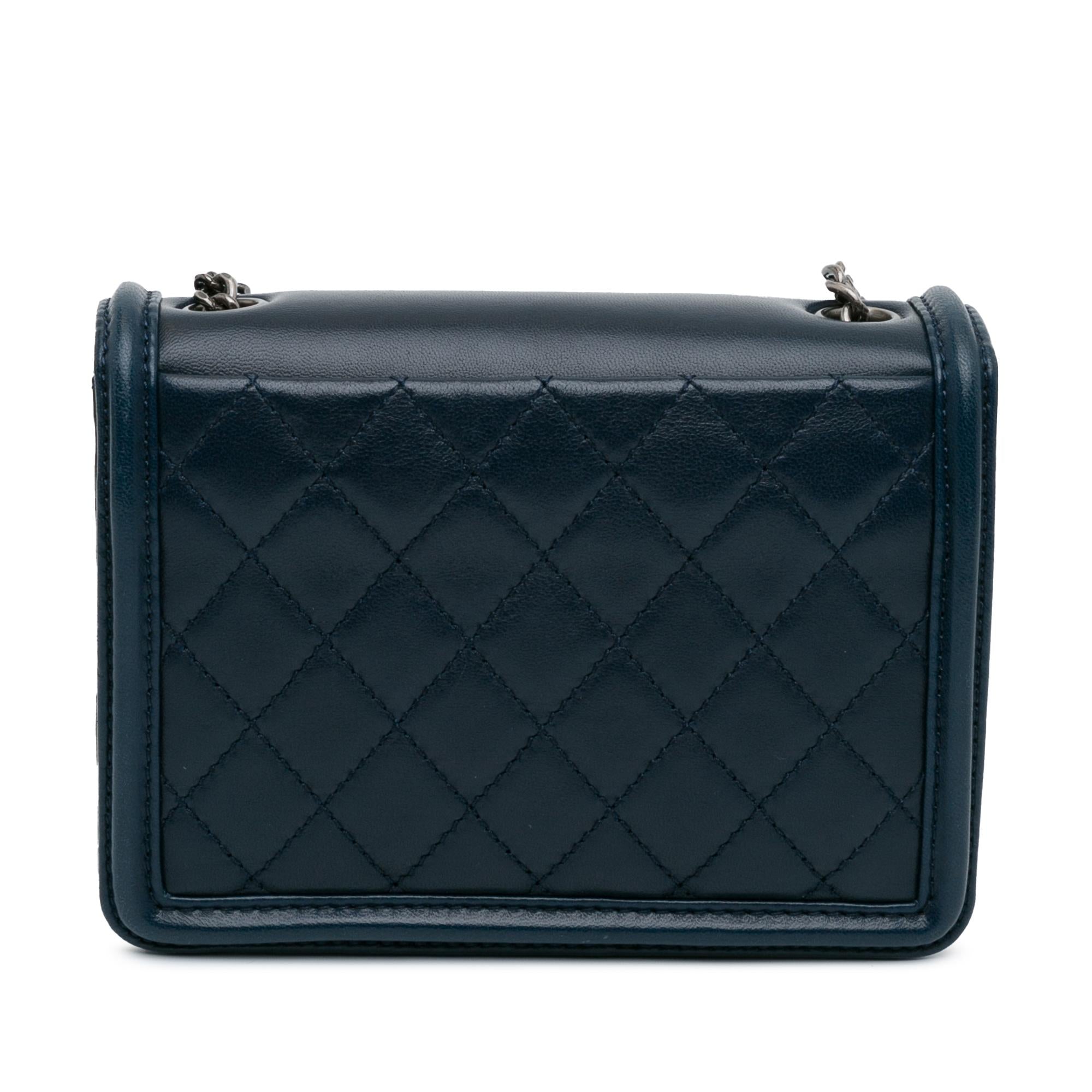 Chanel Mini Plexiglass and Leather Boy Brick Flap (SHG-IaaHc5)