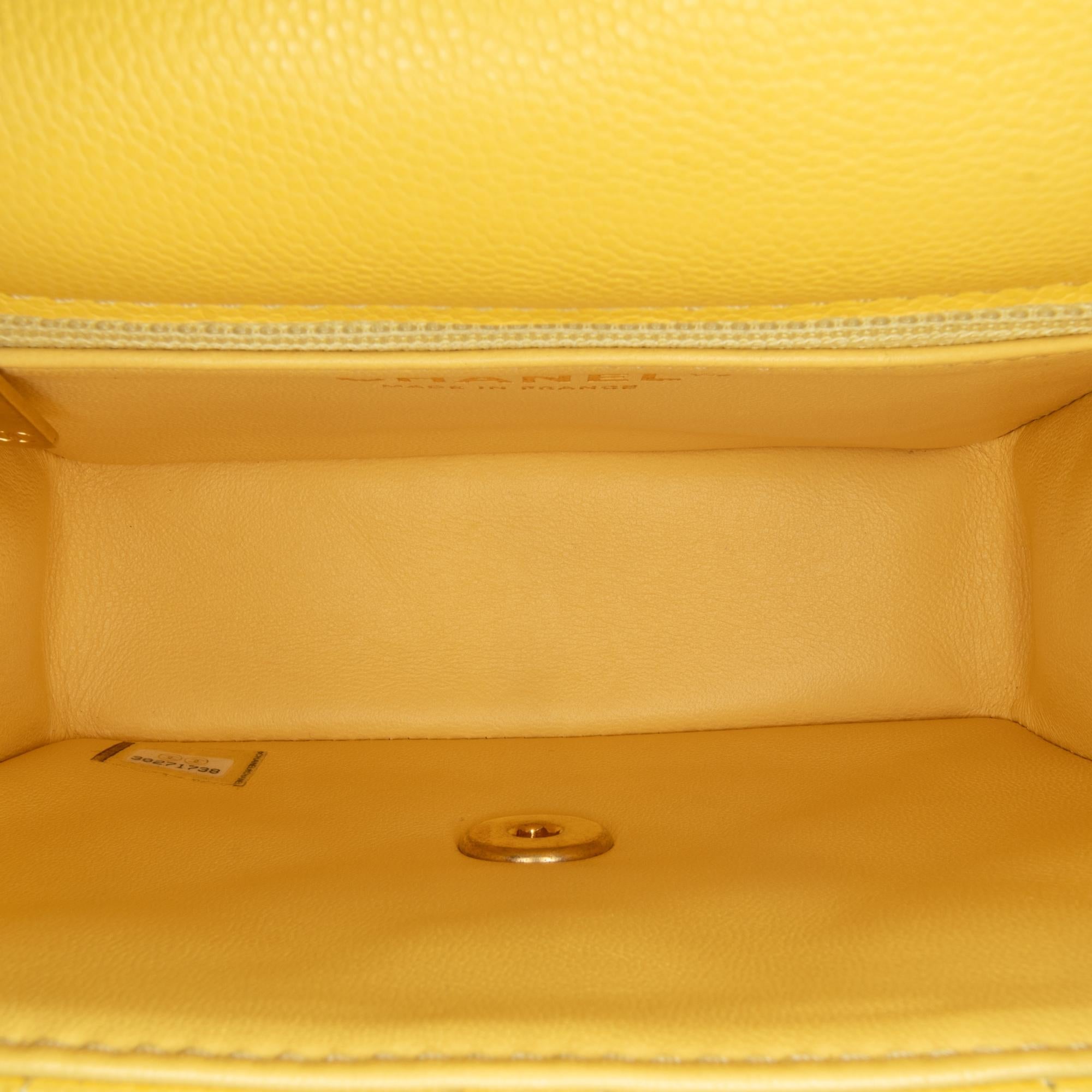 Chanel Mini Quilted Caviar Sweet Classic Flap (SHG-7qkTJa)