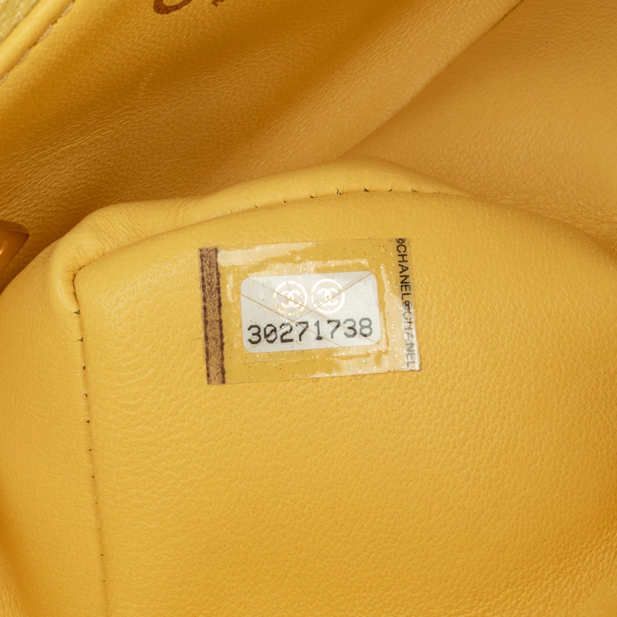 Chanel Mini Quilted Caviar Sweet Classic Flap (SHG-7qkTJa)