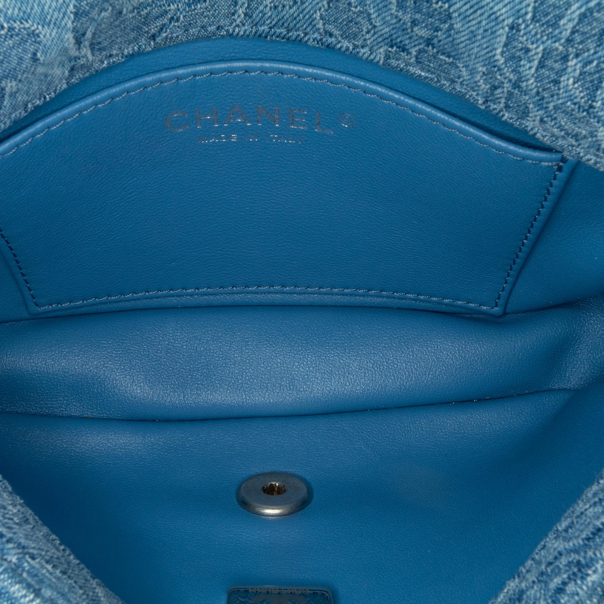 Chanel Mini Quilted Denim Camellia Sweetheart Flap (SHG-Z6FxHj)