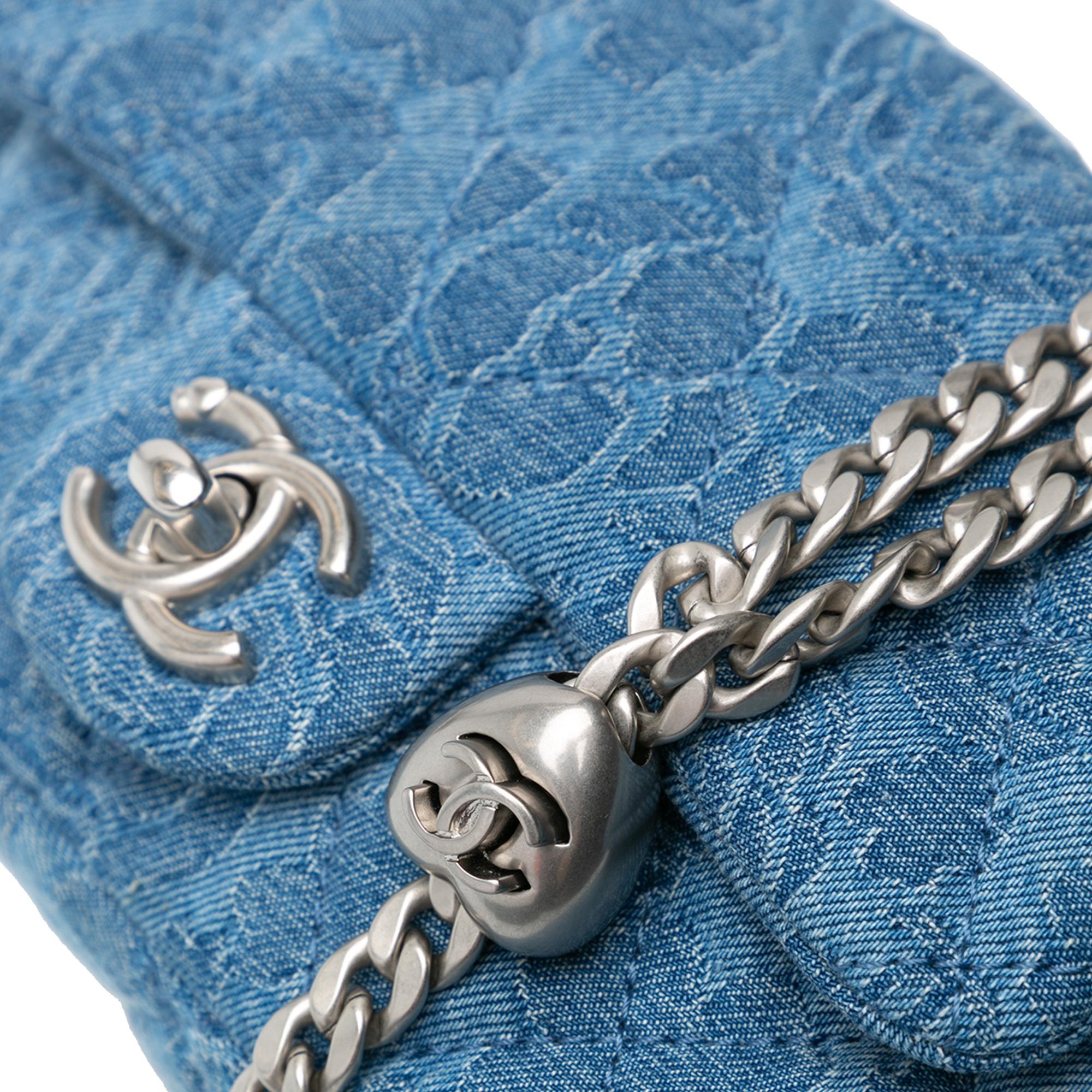 Chanel Mini Quilted Denim Camellia Sweetheart Flap (SHG-Z6FxHj)