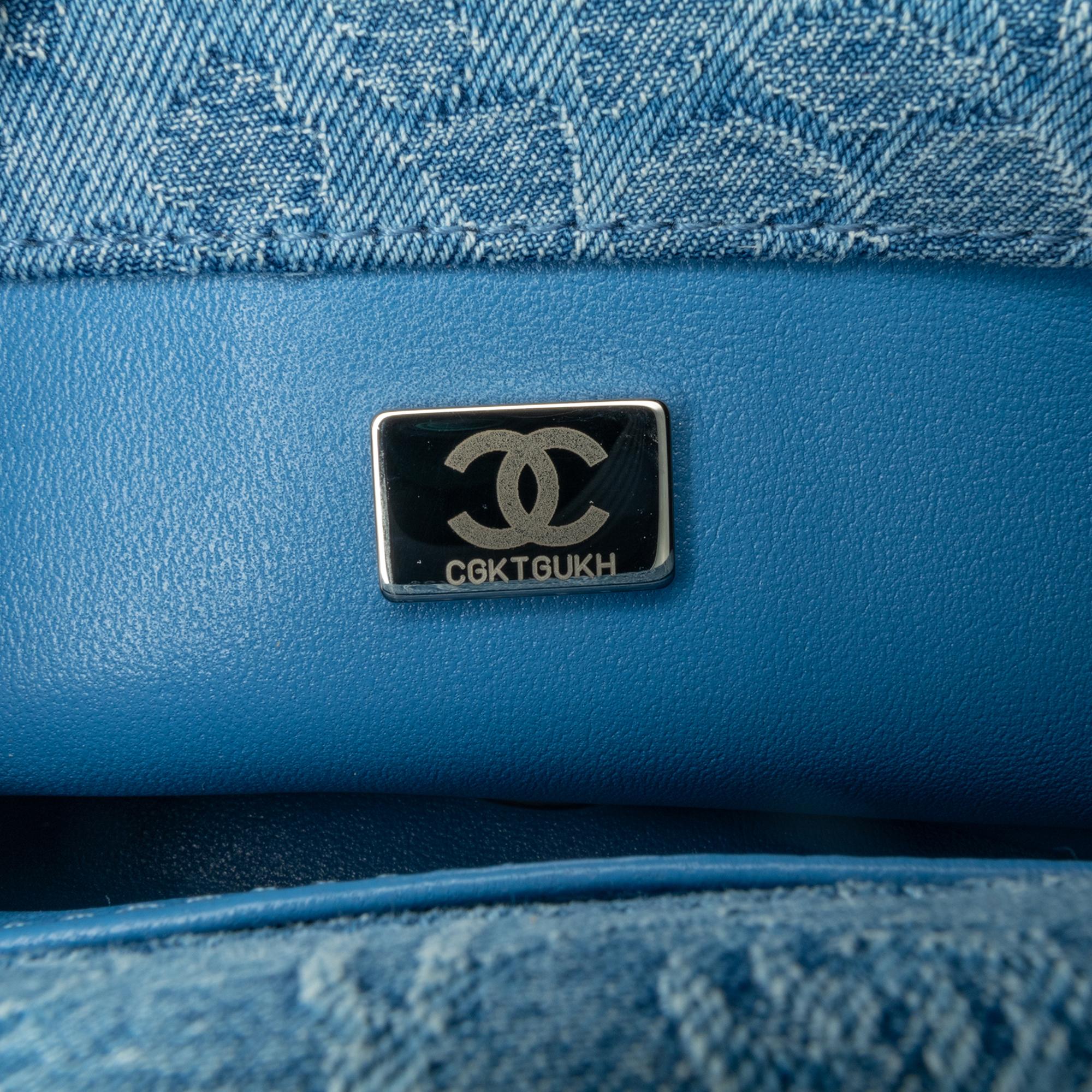 Chanel Mini Quilted Denim Camellia Sweetheart Flap (SHG-Z6FxHj)