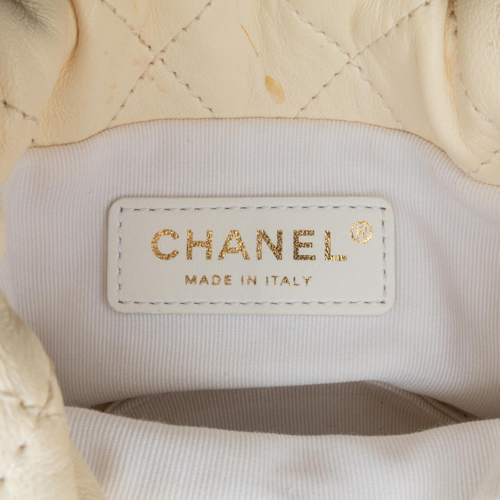 Chanel Mini Quilted Lambskin About Pearls Drawstring Bucket Bag (SHG-KIu1EB)