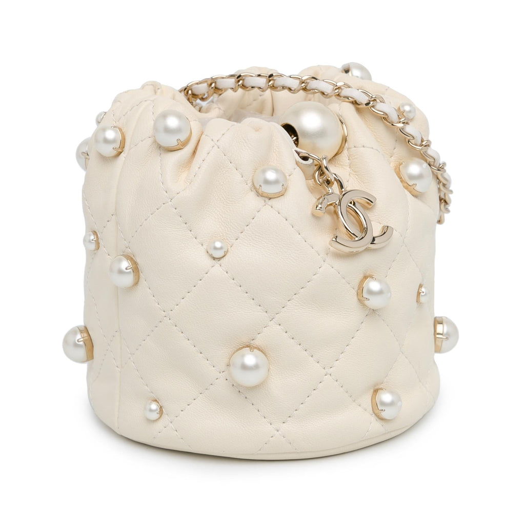 Chanel Mini Quilted Lambskin About Pearls Drawstring Bucket Bag (SHG-KIu1EB)