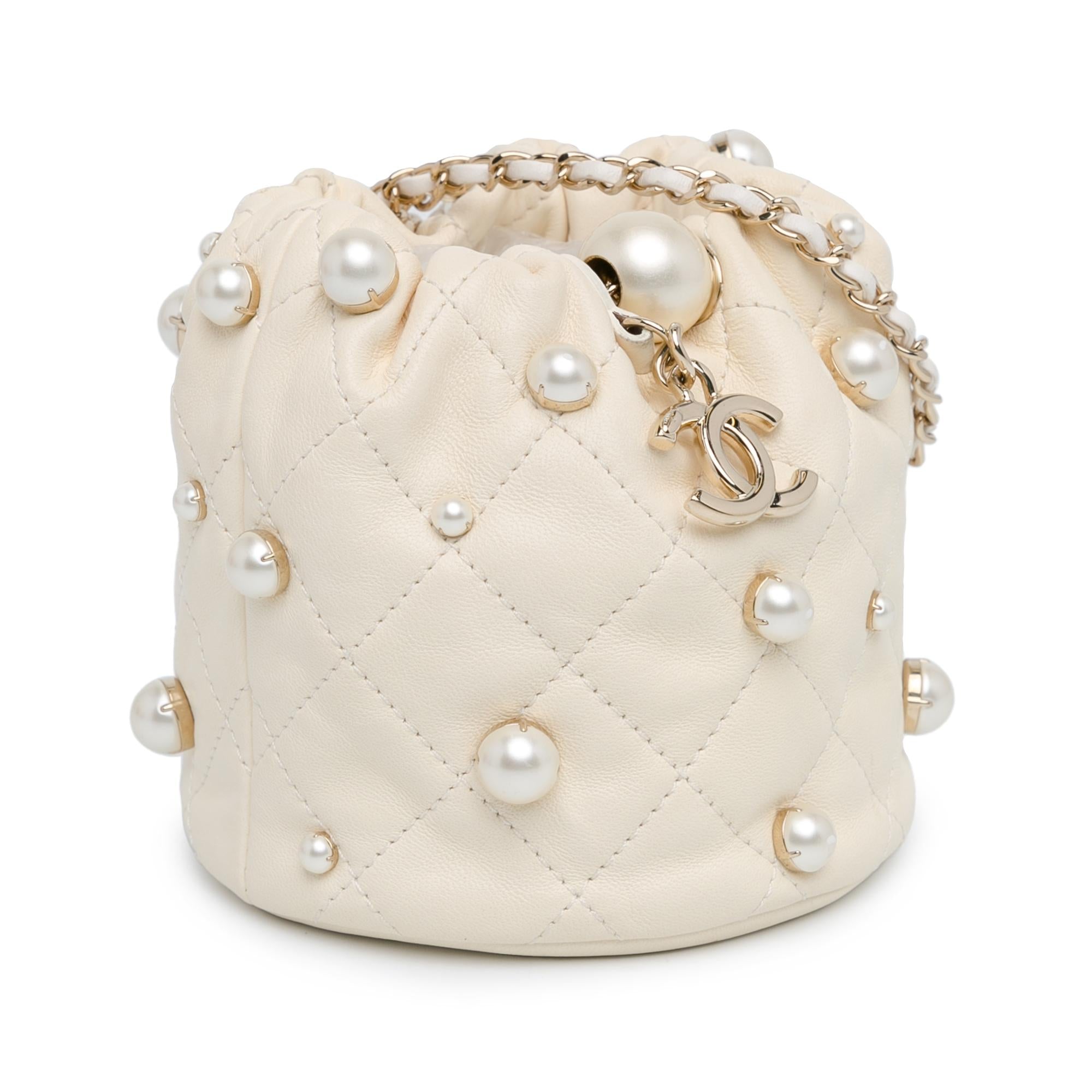 Chanel Mini Quilted Lambskin About Pearls Drawstring Bucket Bag (SHG-KIu1EB)