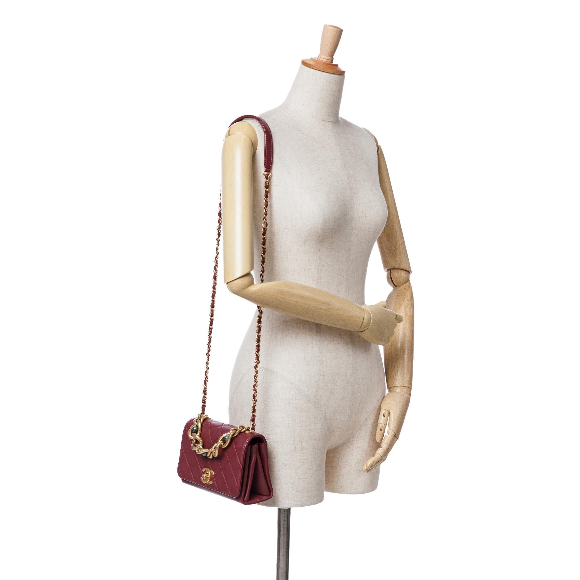 Chanel Mini Quilted Lambskin Pearl Chain Flap (SHG-EoPZT5)