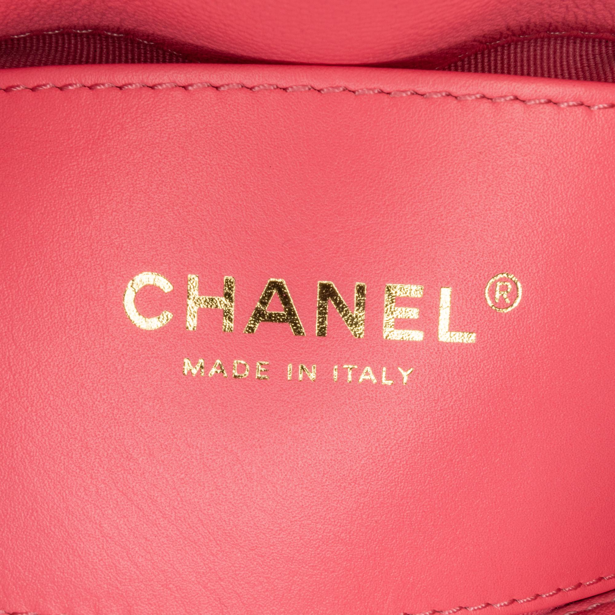 Chanel Mini Quilted Lambskin Plexiglass Coco Love Flap (SHG-jg1Sc6)