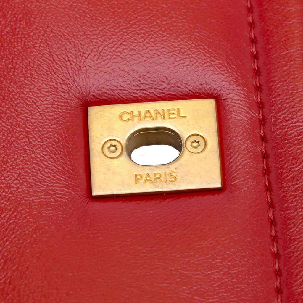 Chanel Mini Quilted Lambskin Soft Square Flap (SHG-mDuPZD)