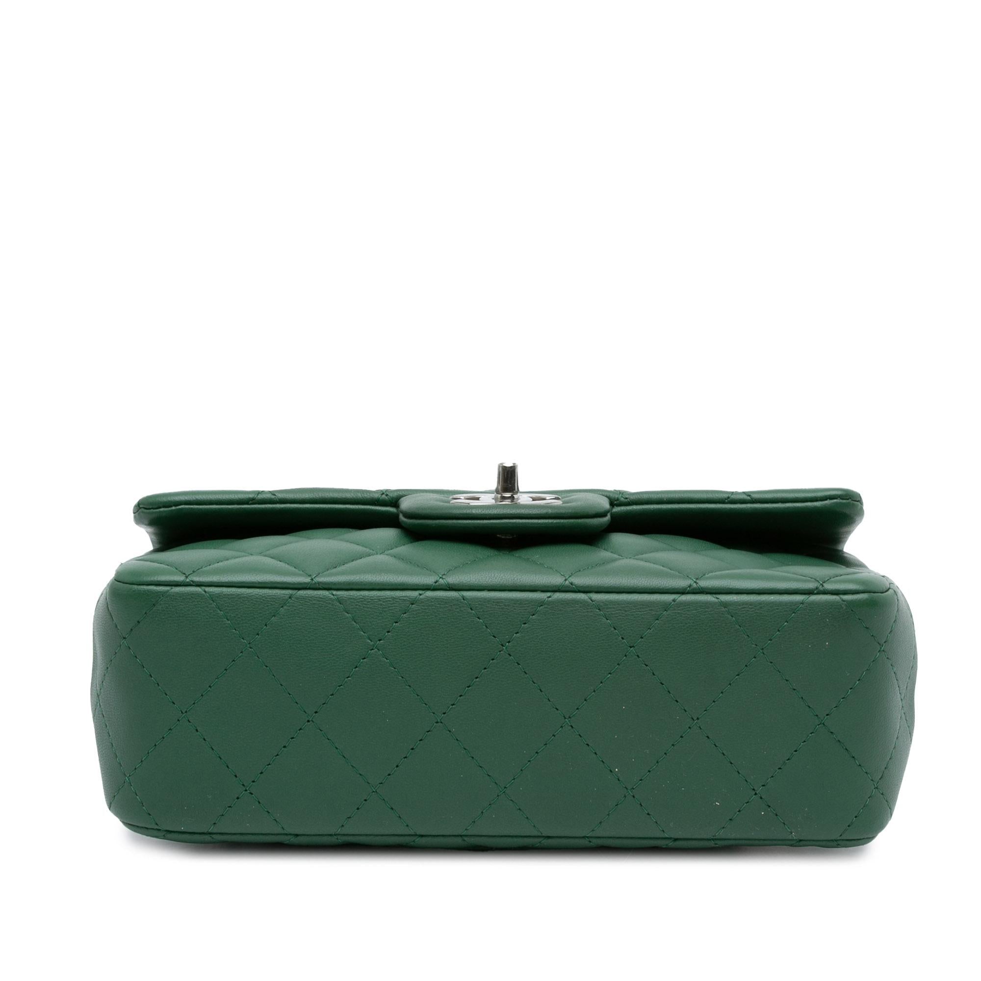 Chanel Mini Rectangular Classic Lambskin Single Flap (SHG-VkUtVQ)