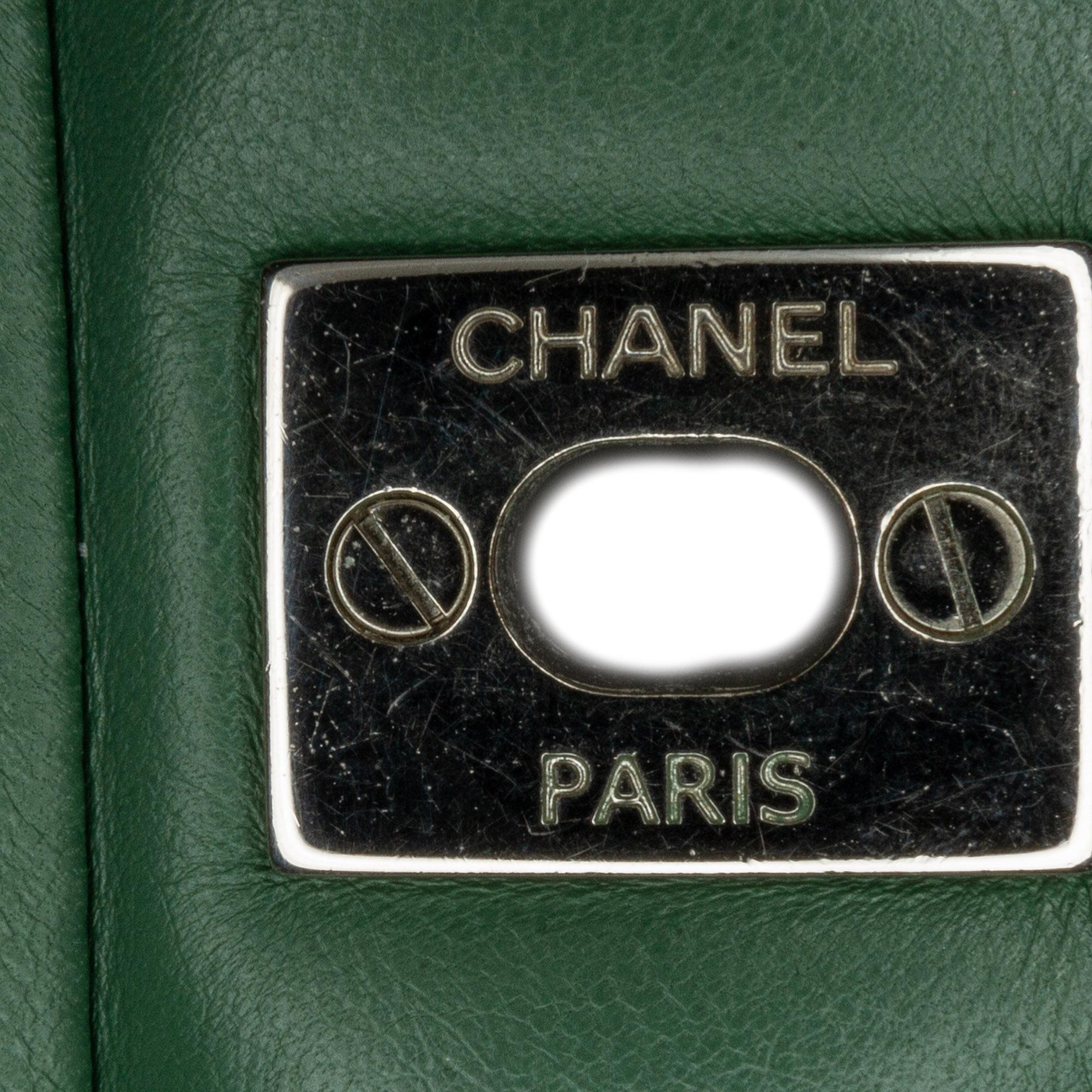 Chanel Mini Rectangular Classic Lambskin Single Flap (SHG-VkUtVQ)