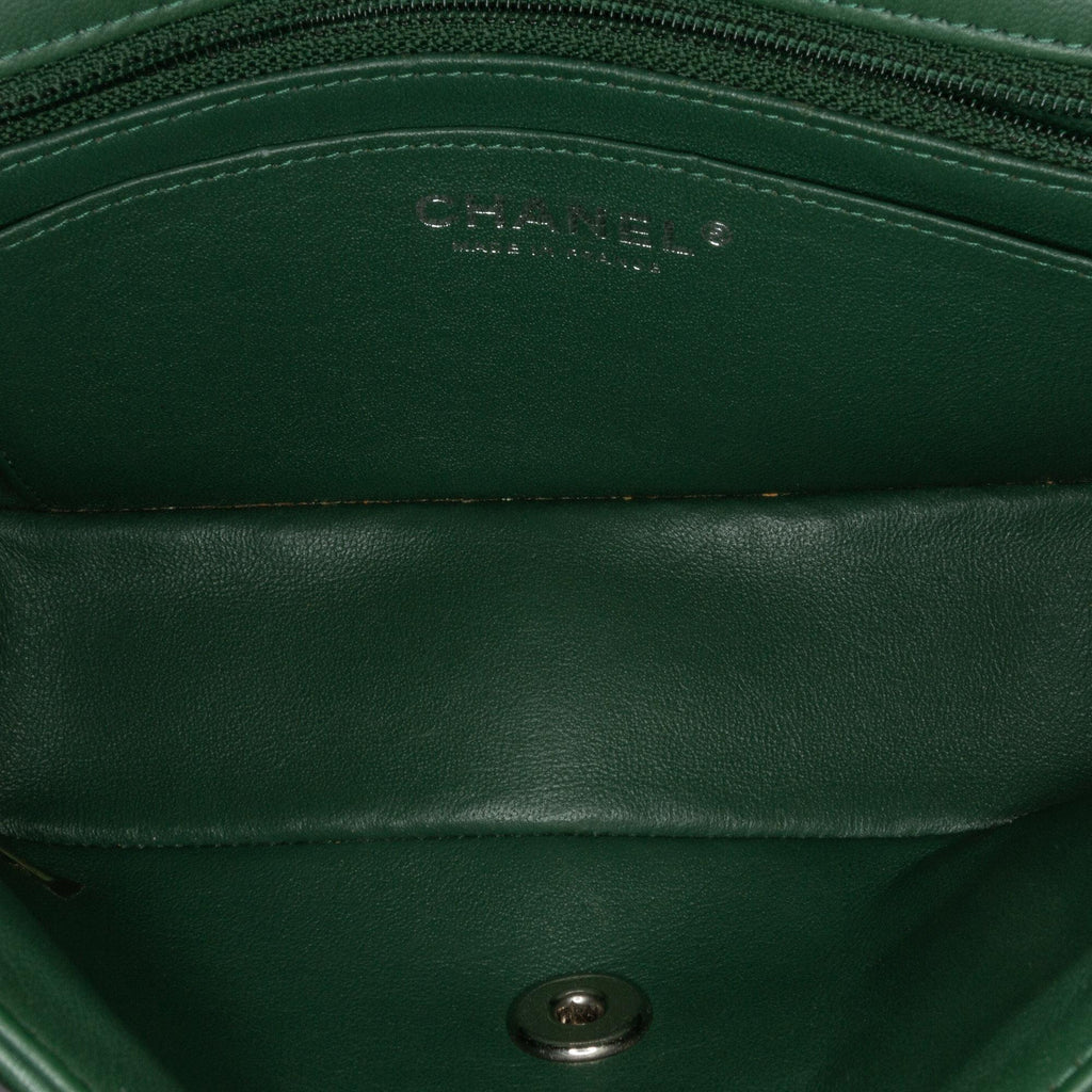 Chanel Mini Rectangular Classic Lambskin Single Flap (SHG-VkUtVQ)