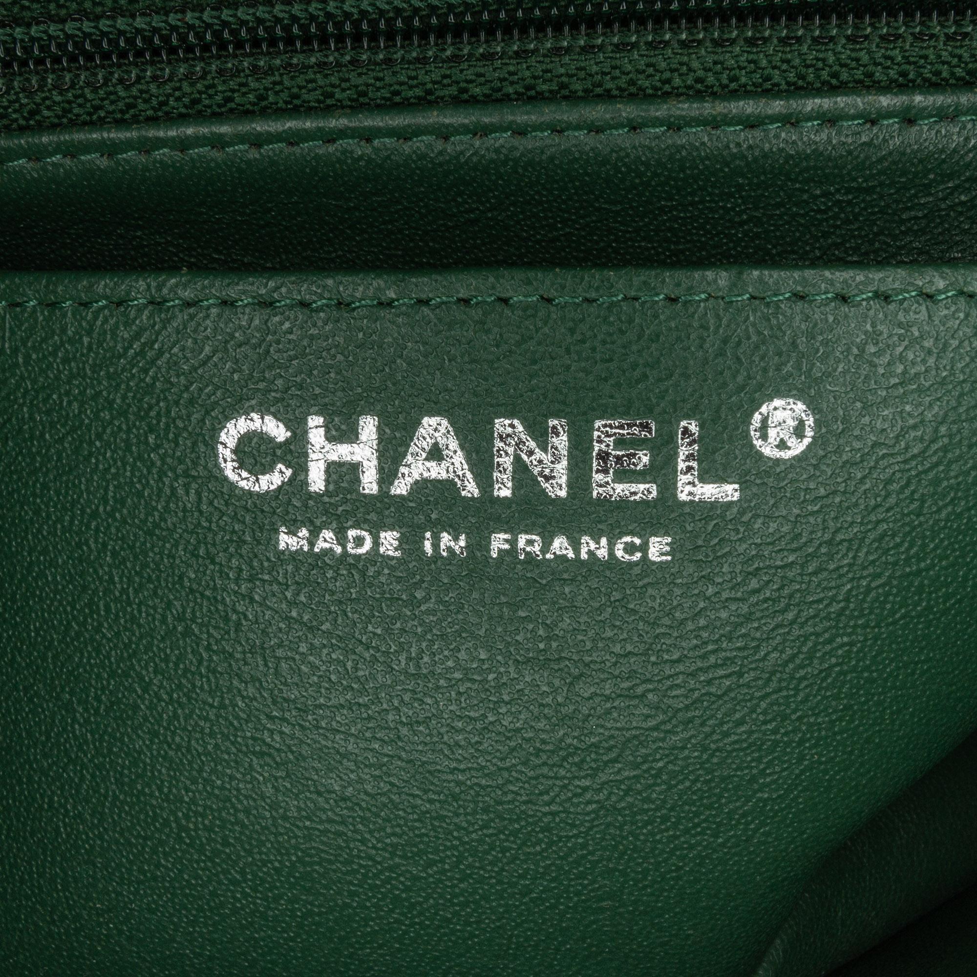 Chanel Mini Rectangular Classic Lambskin Single Flap (SHG-VkUtVQ)