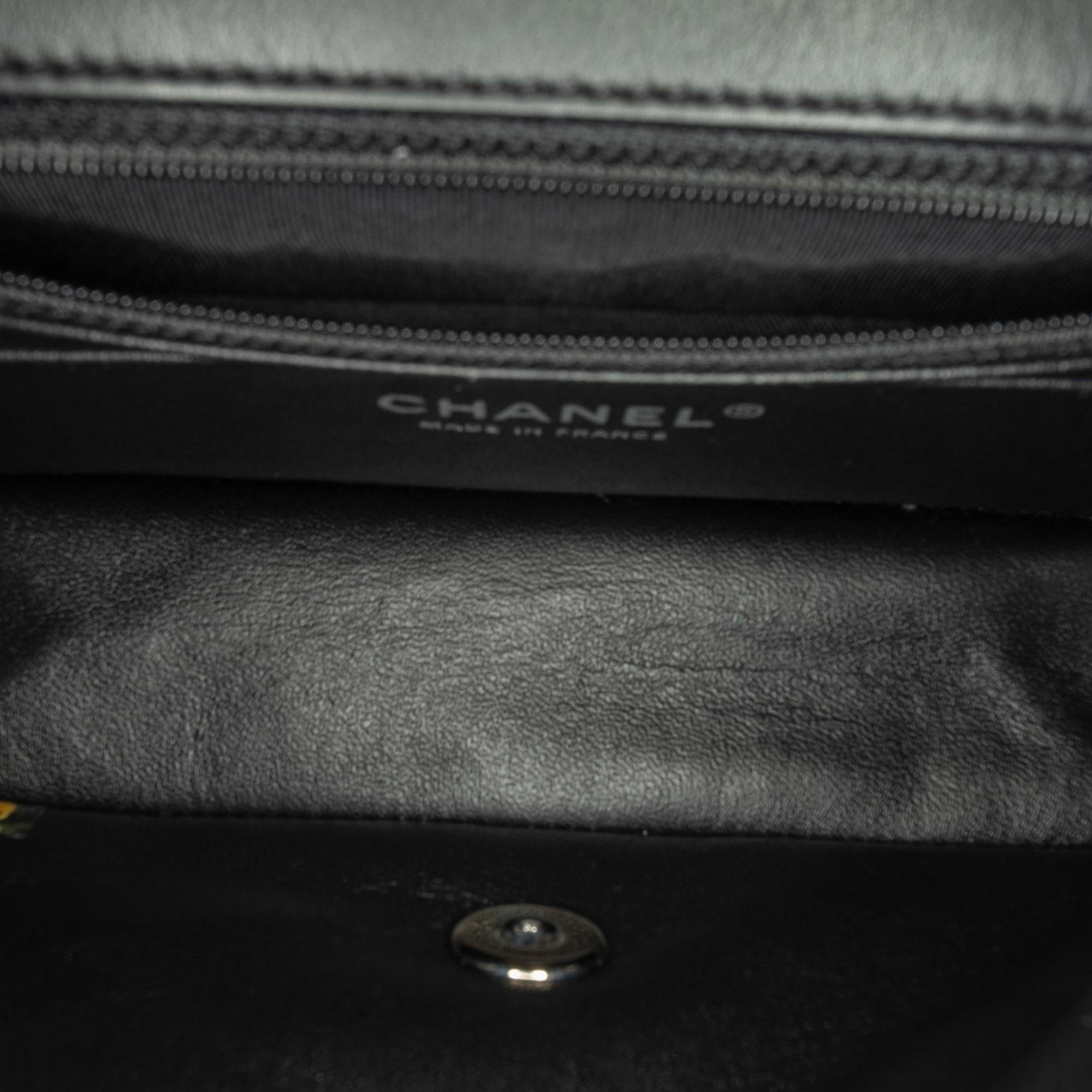 Chanel Mini Rectangular Classic Patent Single Flap (SHG-FyA2eh)