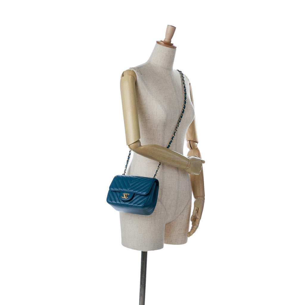 Chanel Mini Square Classic Chevron Lambskin Single Flap (SHG-Vx8JKw)