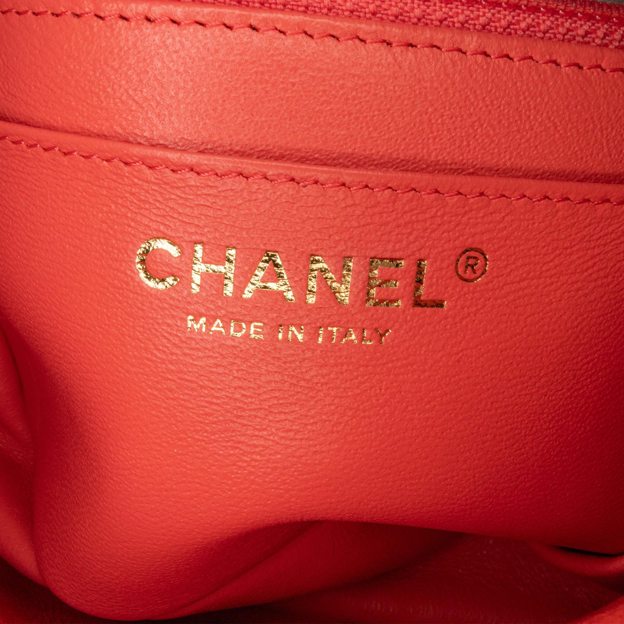 Chanel Mini Square Classic Lambskin Chevron Flap (SHG-HJTI2E)