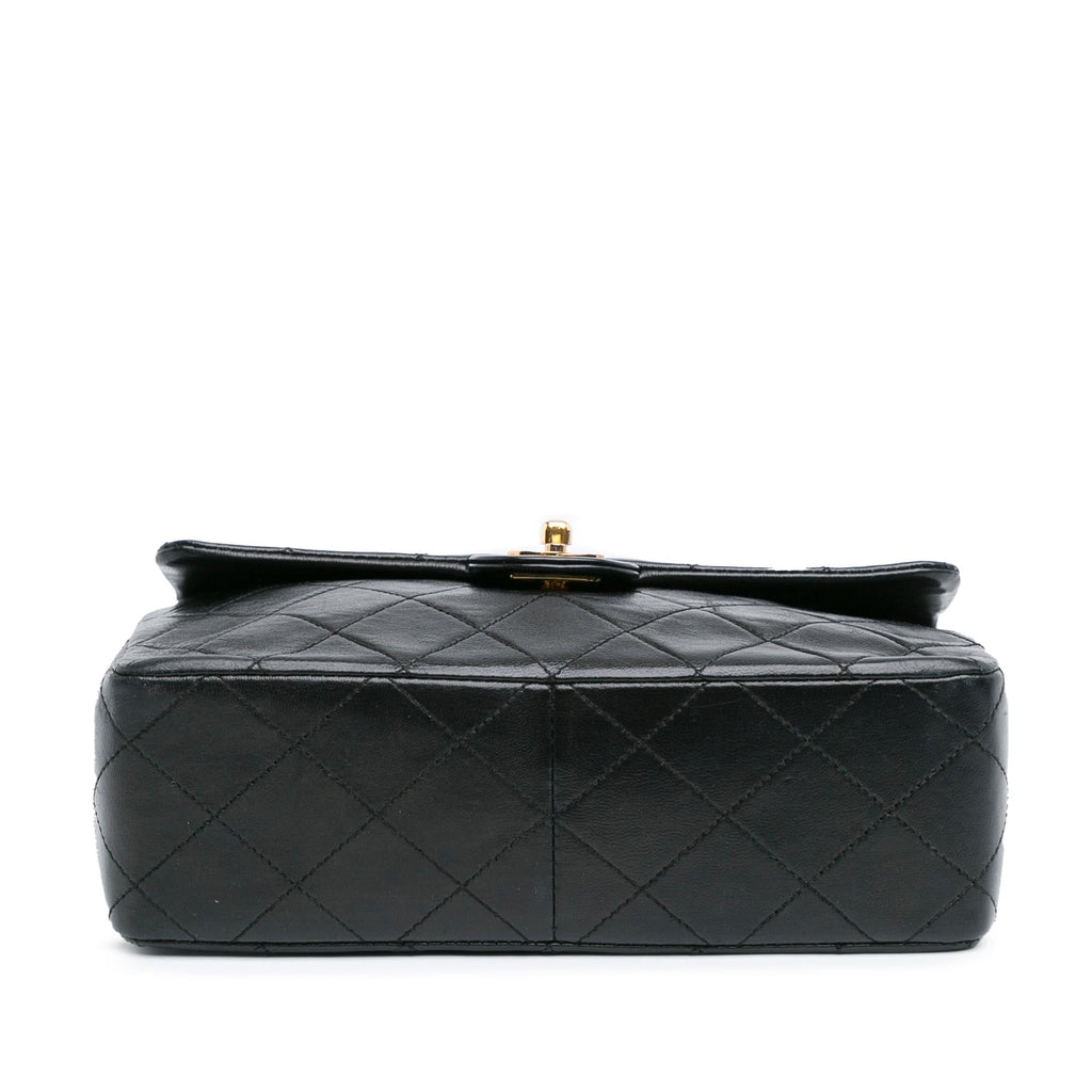Chanel Mini Square Classic Lambskin Leather Single Flap Bag (SHG-hqpiJu)