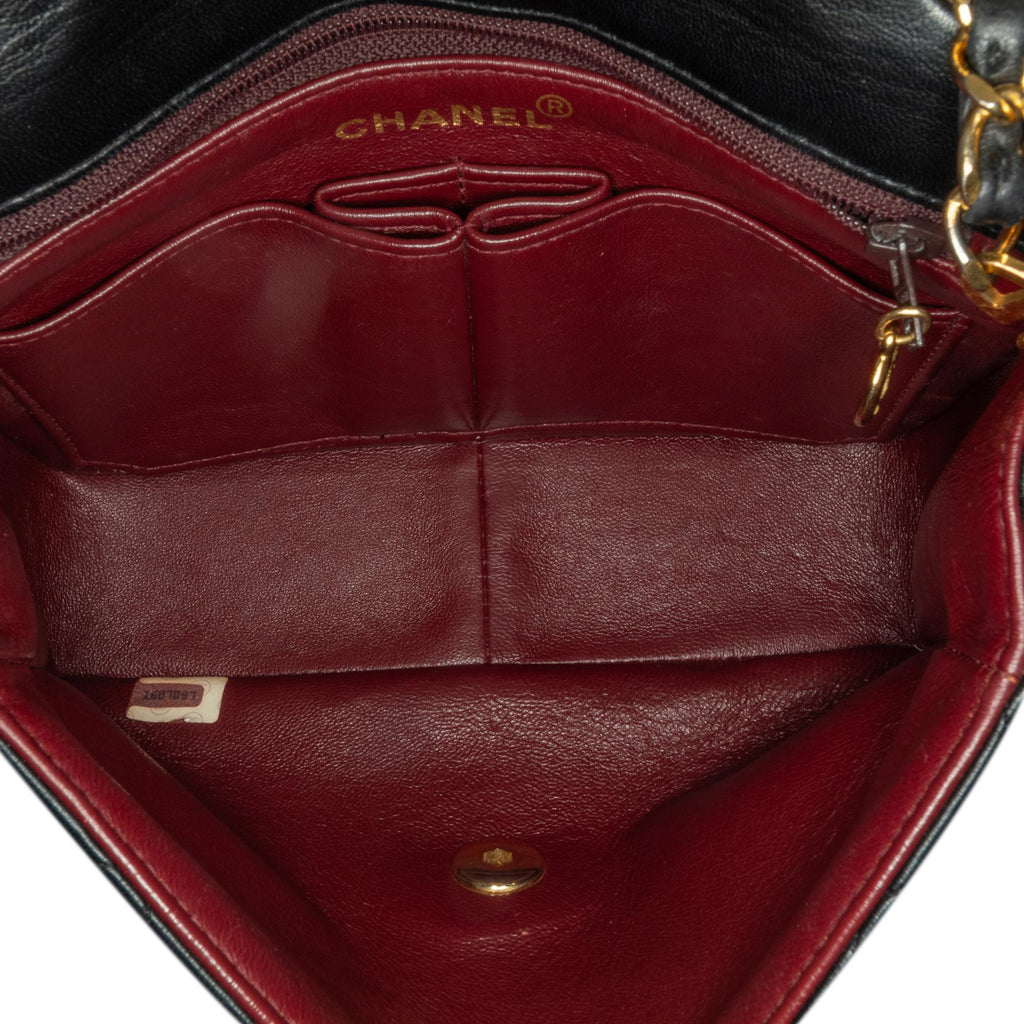 Chanel Mini Square Classic Lambskin Leather Single Flap Bag (SHG-hqpiJu)