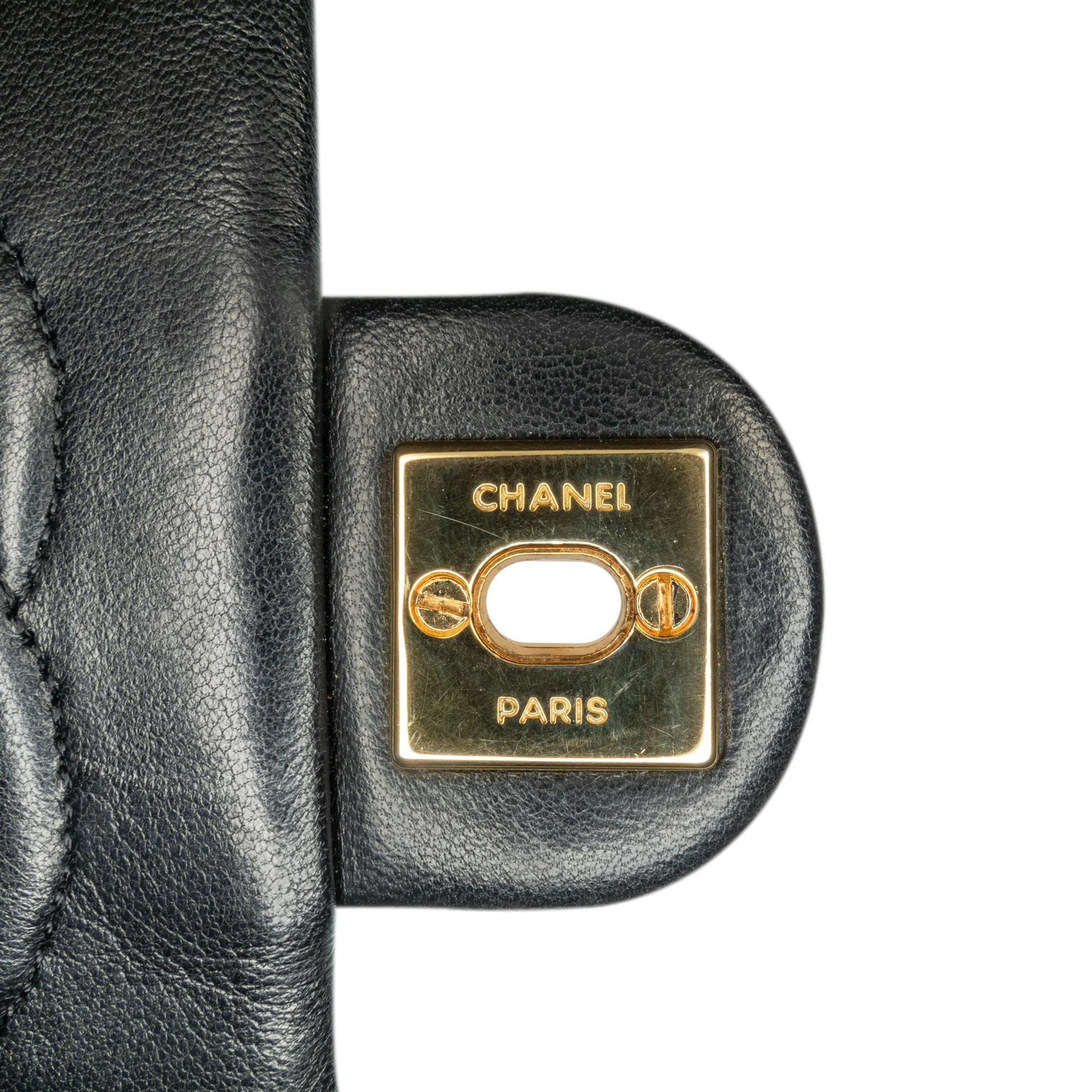 Chanel Mini Square Classic Lambskin Leather Single Flap Bag (SHG-hqpiJu)