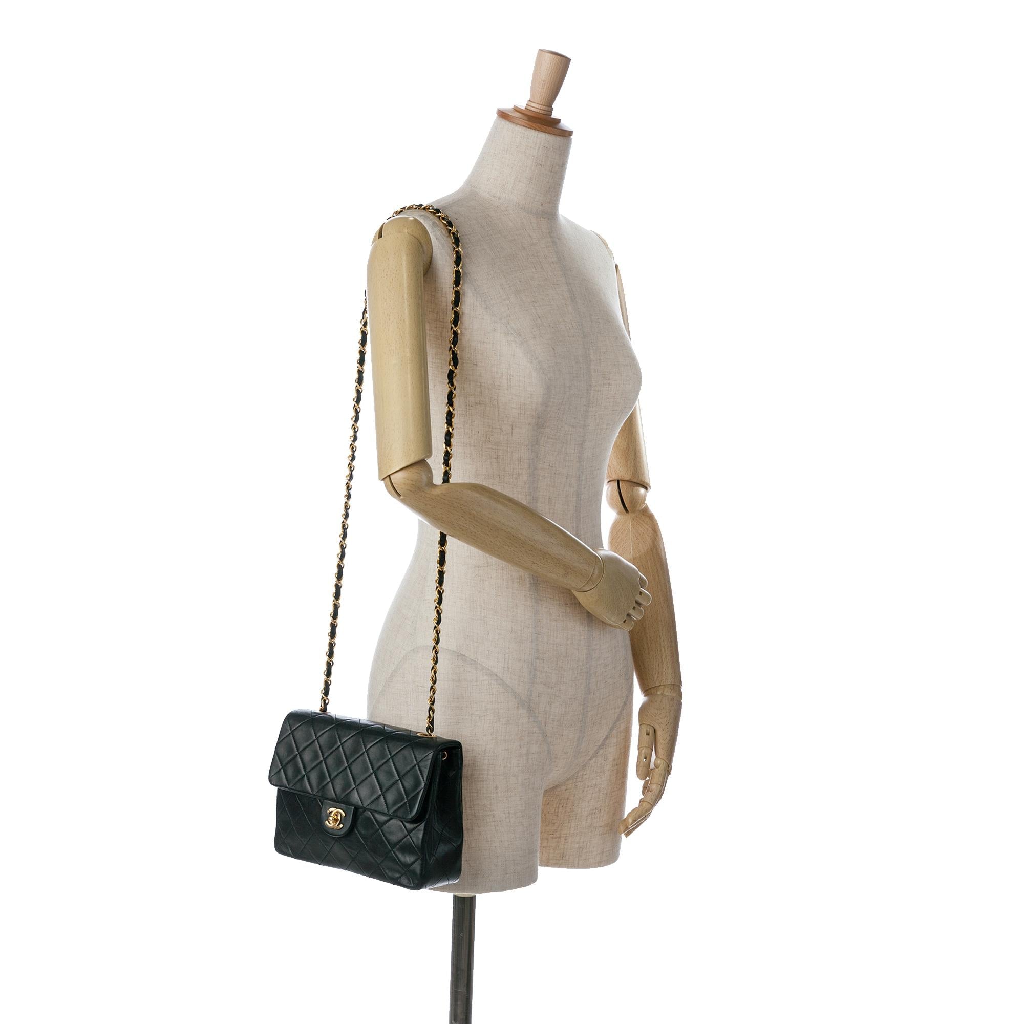 Chanel Mini Square Classic Lambskin Leather Single Flap Bag (SHG-hqpiJu)
