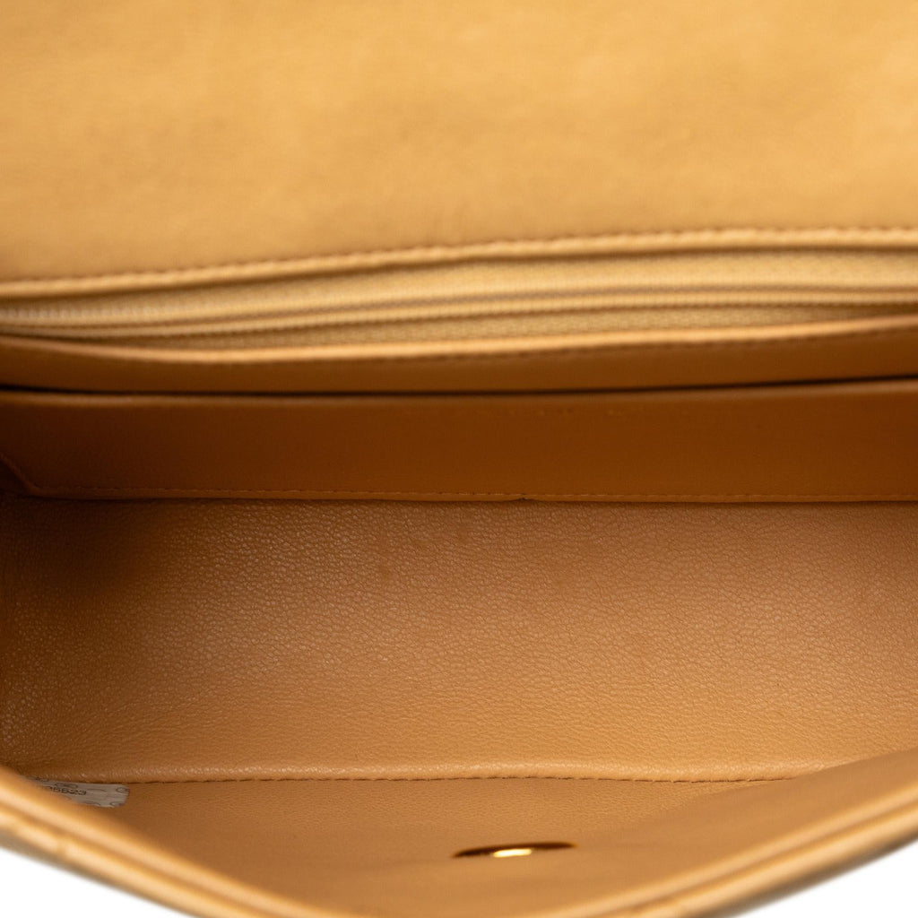 Chanel Mini Square Classic Lambskin Single Flap (SHG-E8DBvA)