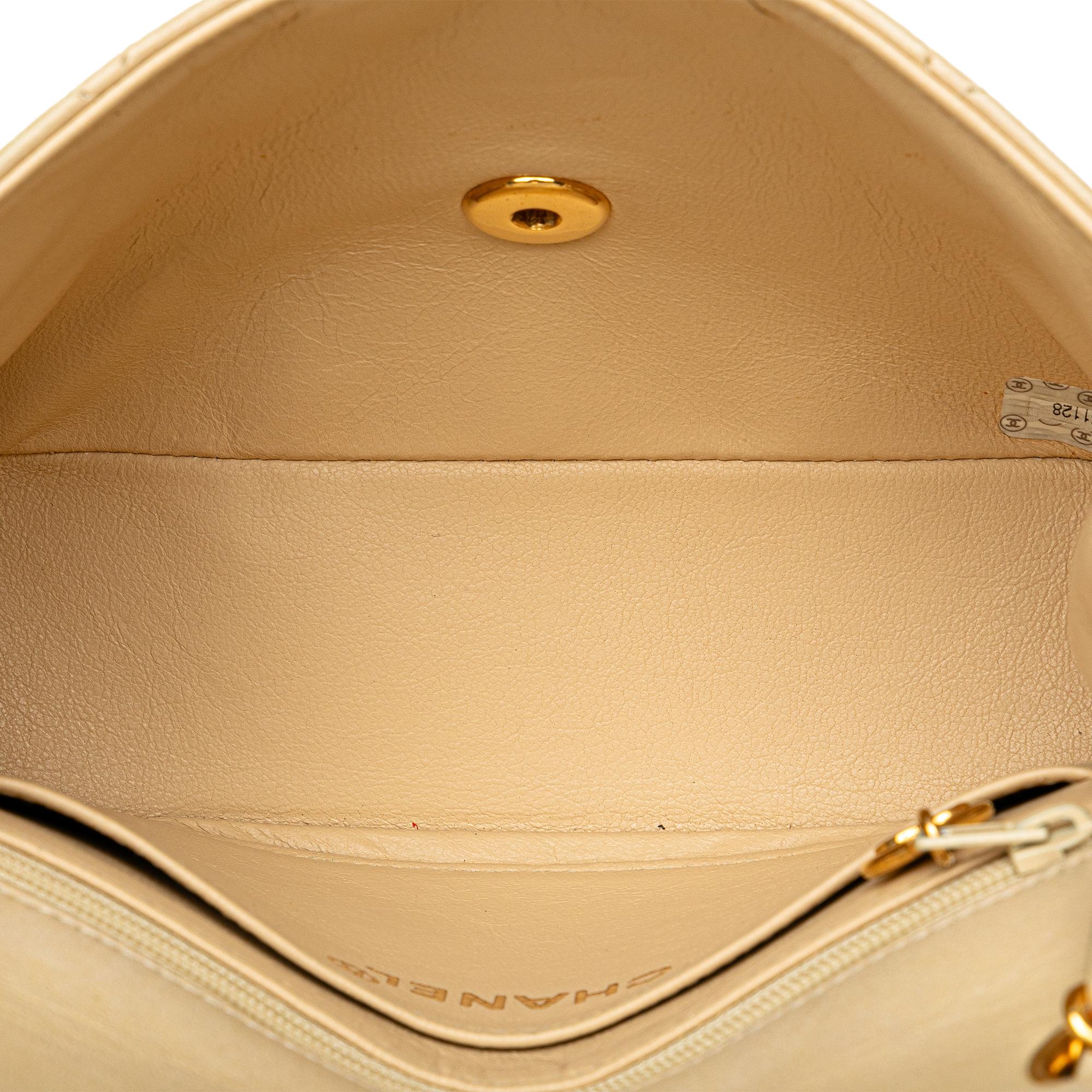 Chanel Mini Square Classic Lambskin Single Flap (SHG-bqoEbP)