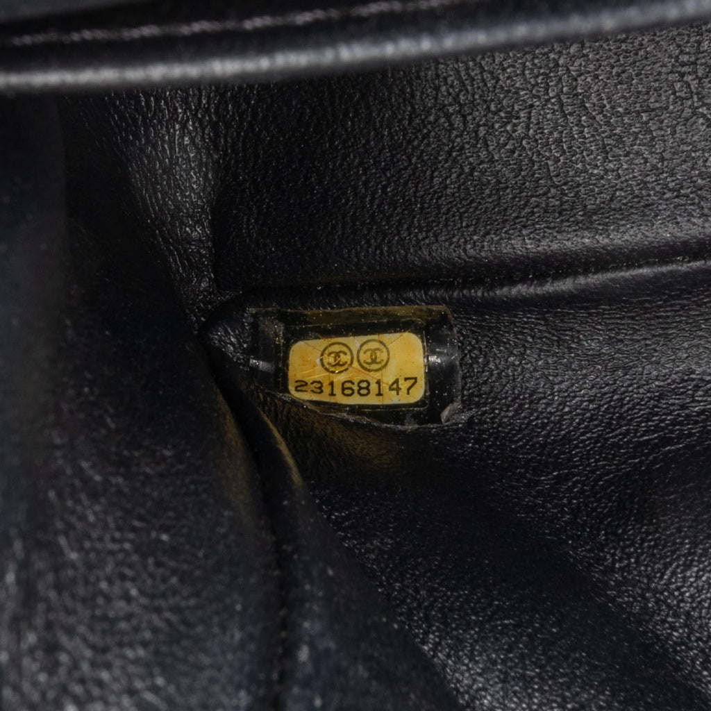 Chanel Mini Square Classic Patent Single Flap (SHG-MhyuAt)