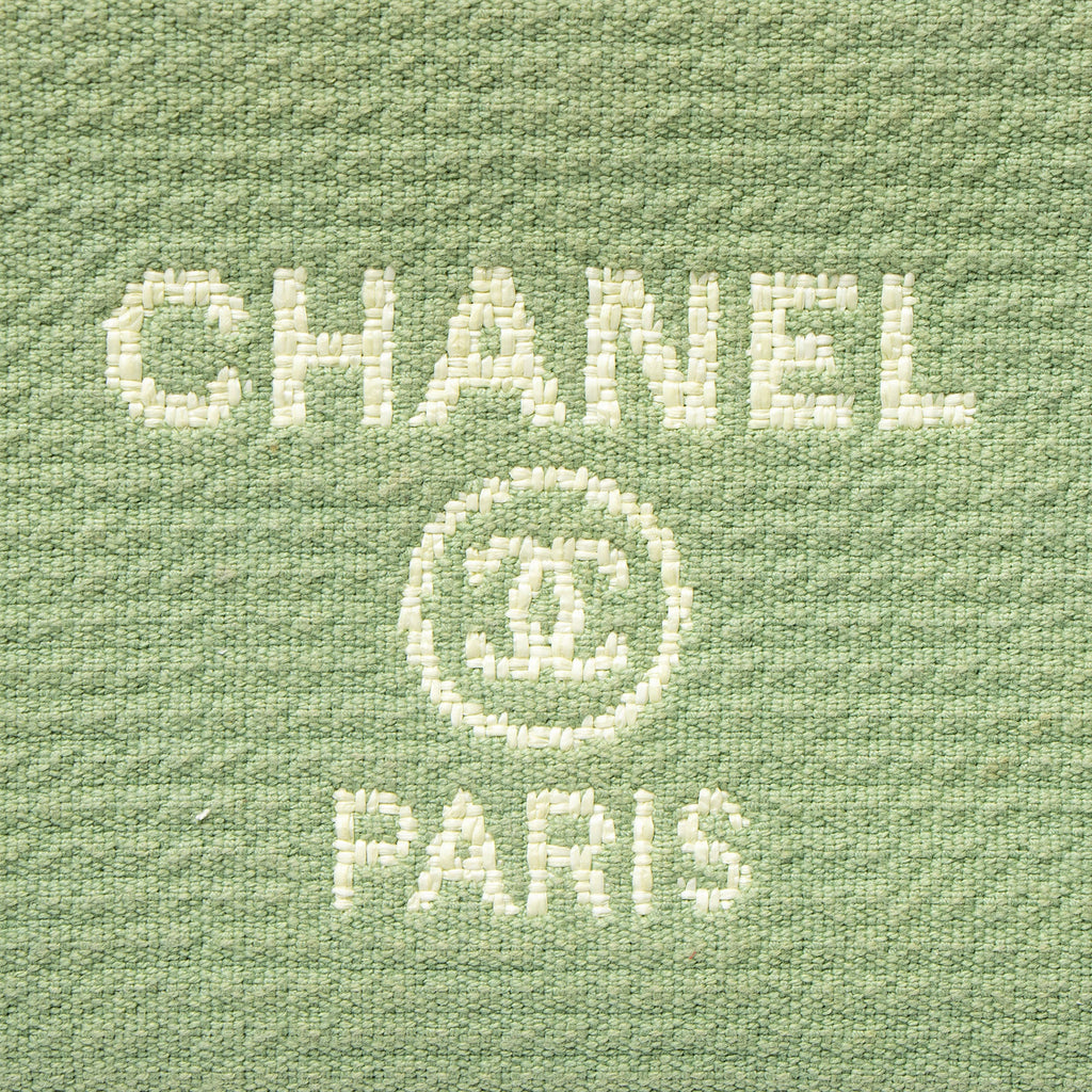 Chanel Mixed Fibers Deauville Pochette