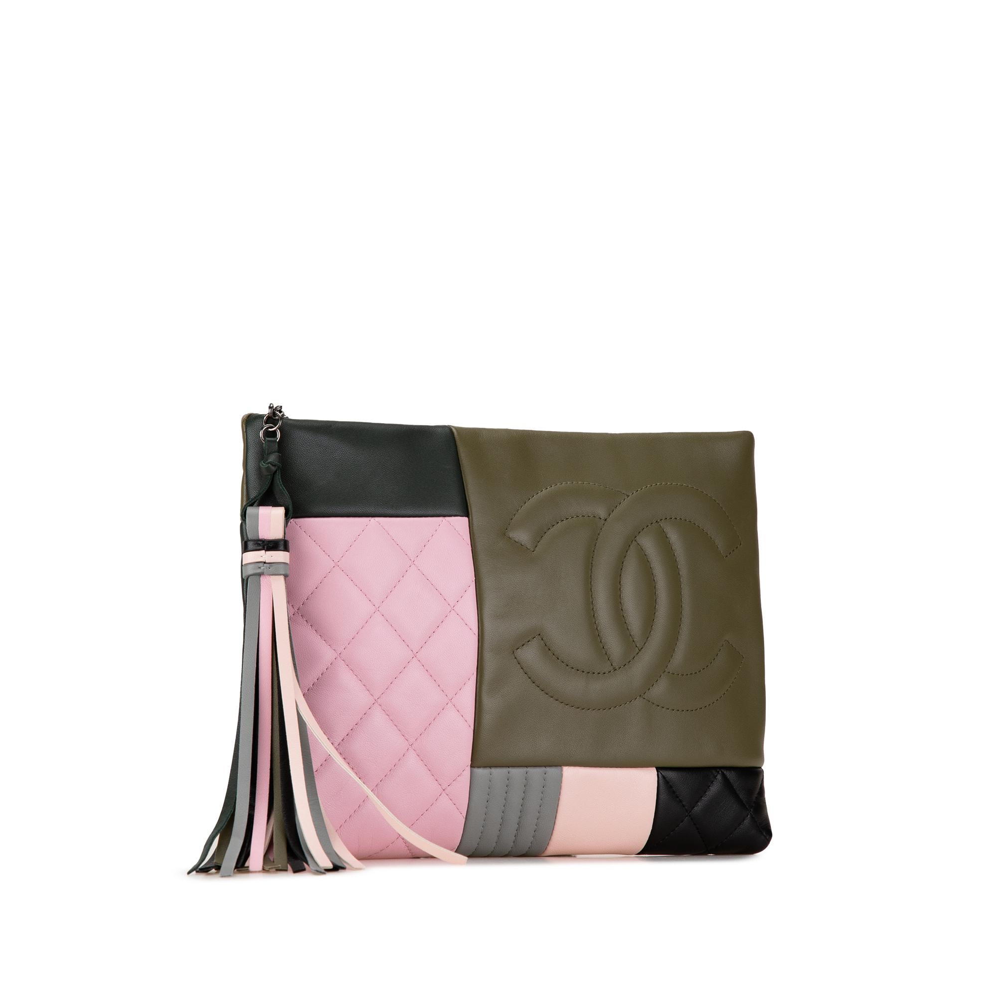 Chanel Multicolor Quilted Patchwork Pouch (SHG-oCFnuX)