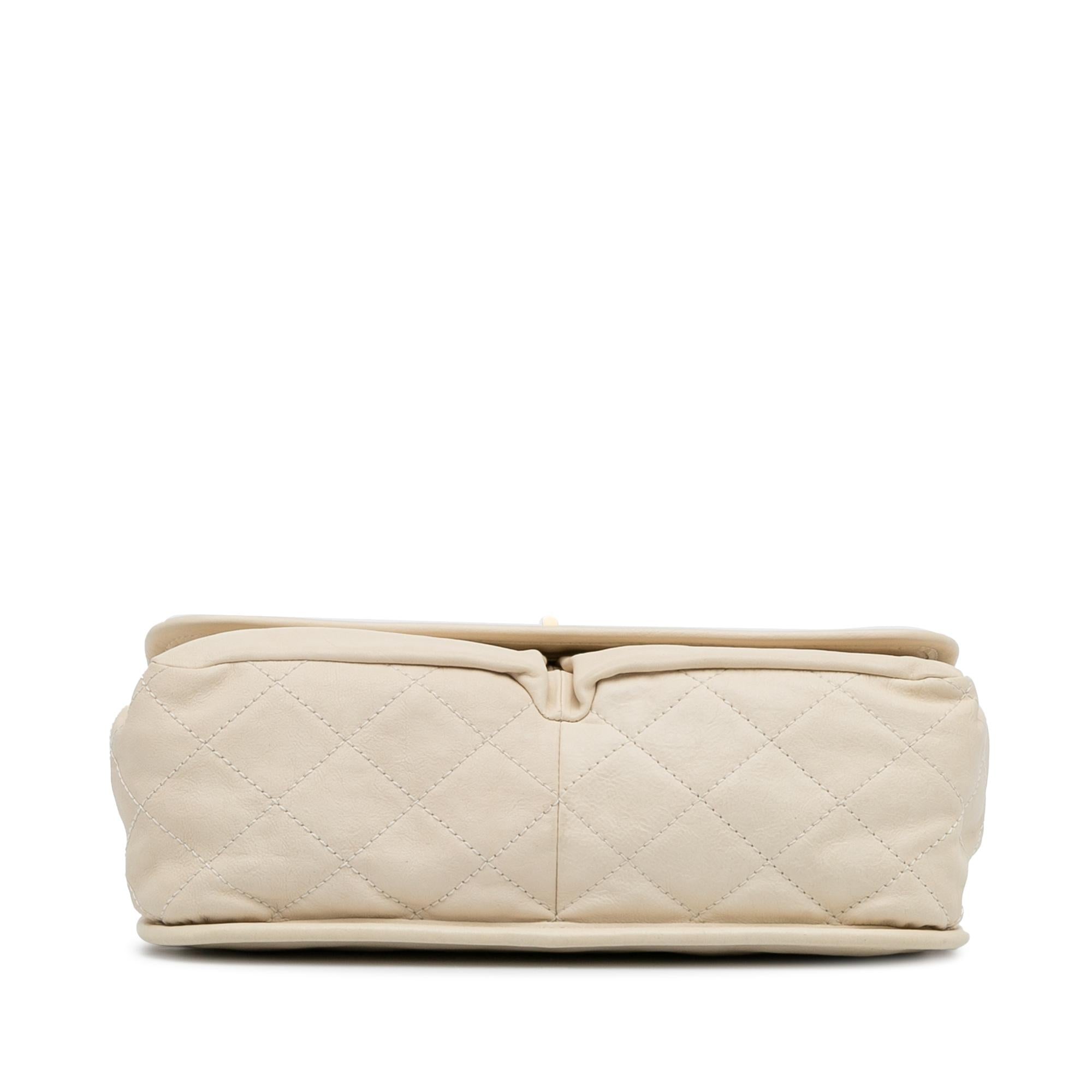 Chanel Natural Beauty Split Pocket (SHG-RQcWTD)