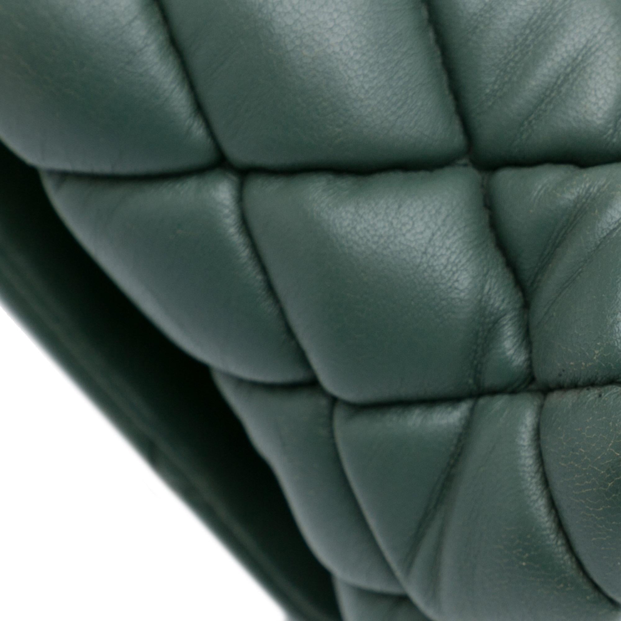 Chanel New Bubble Flap Bag (SHG-vlw2bG)