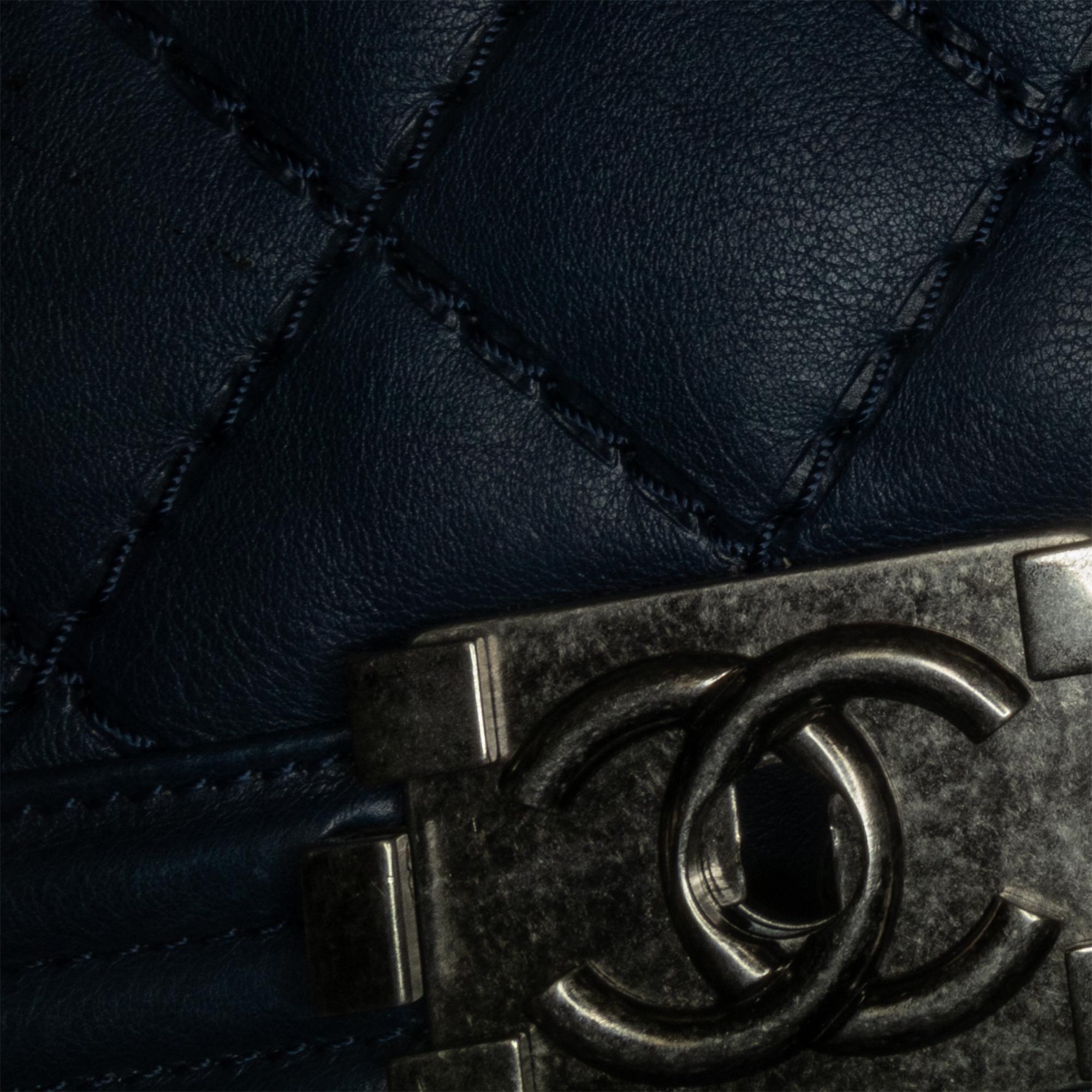 Chanel New Medium Calfskin Double Stitch Boy Flap (SHG-LubuFw)