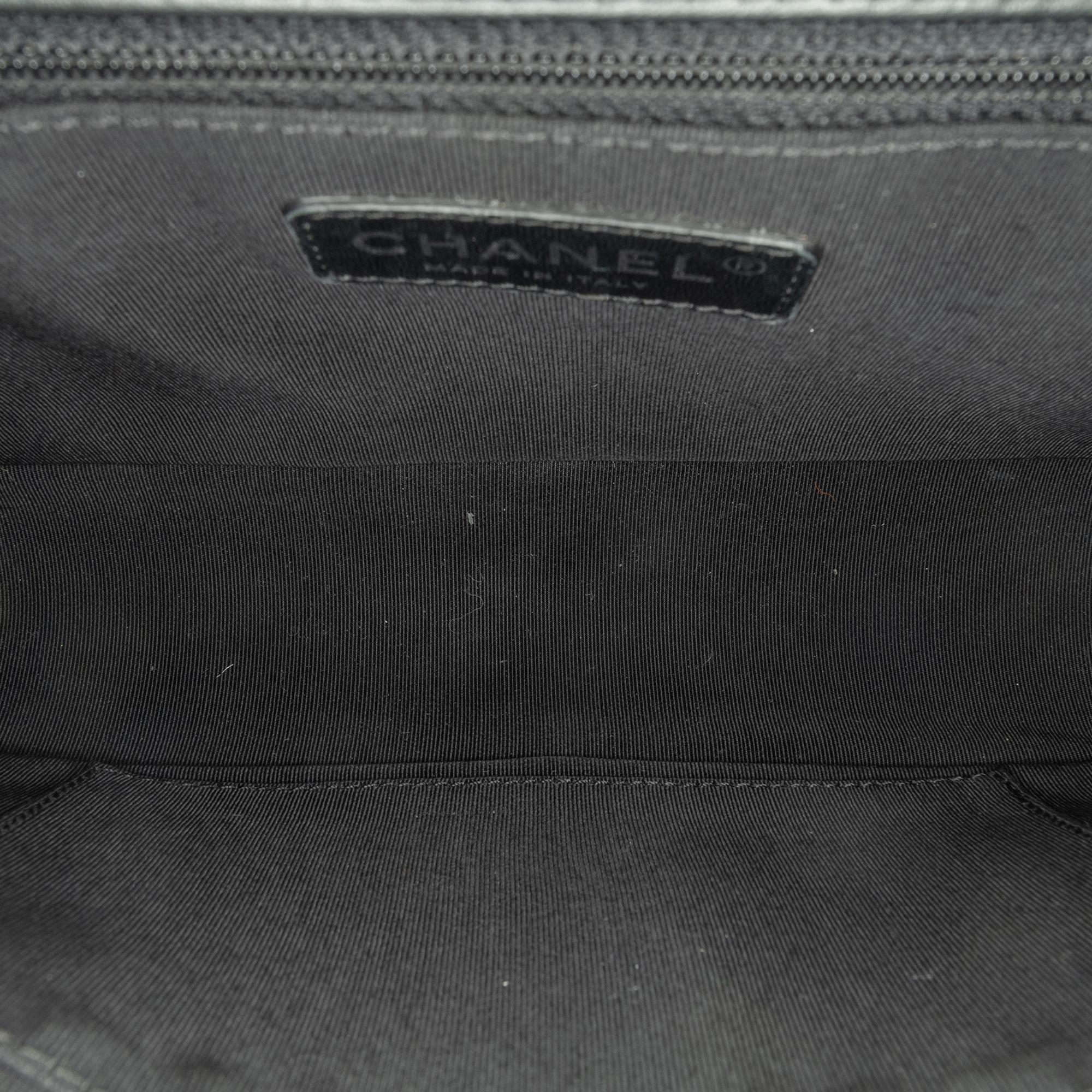 Chanel New Medium Patent Boy Flap (SHG-eFB4ww)
