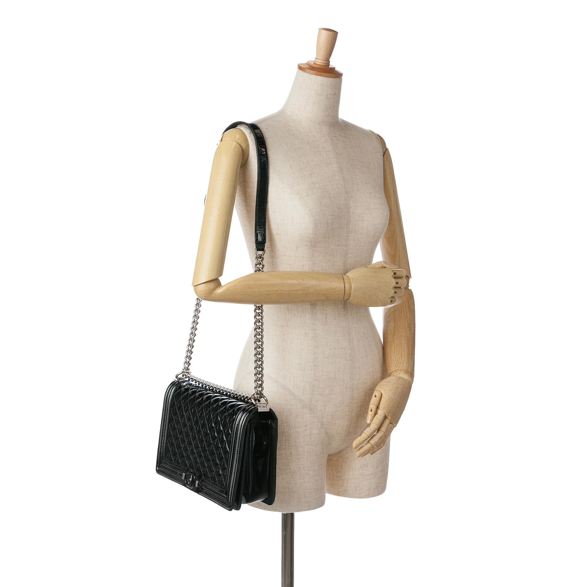 Chanel New Medium Patent Boy Flap (SHG-eFB4ww)